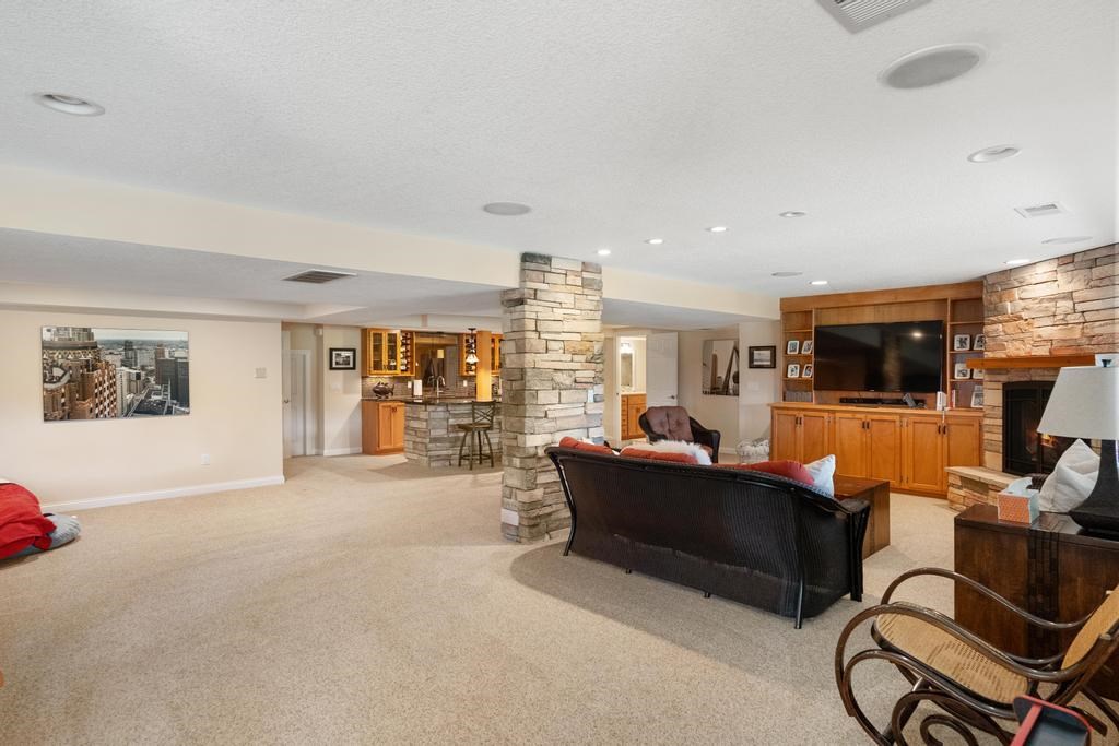 6331 Quarry View Drive Unit: 5