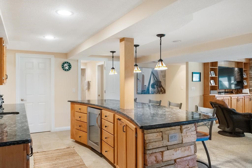 6331 Quarry View Drive Unit: 5