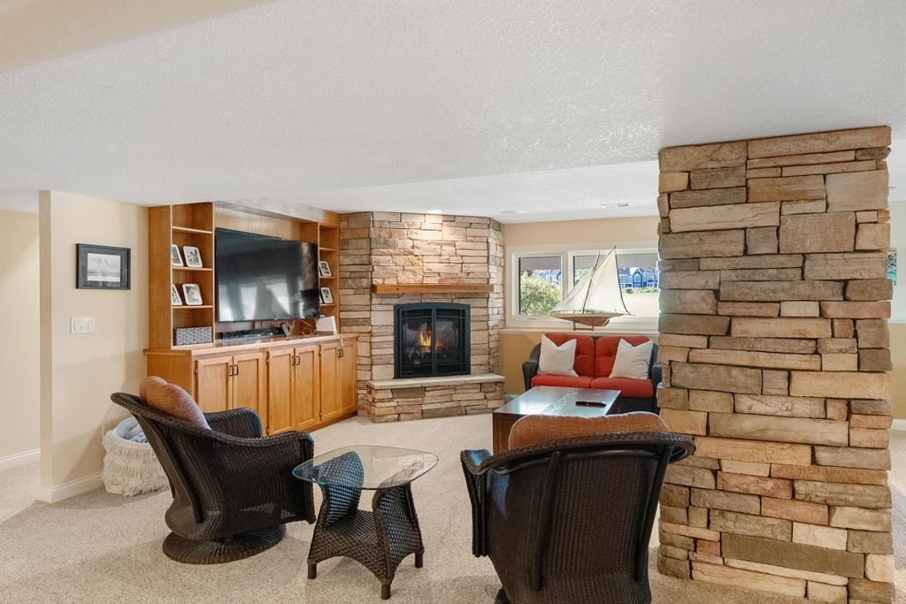 6331 Quarry View Drive Unit: 5