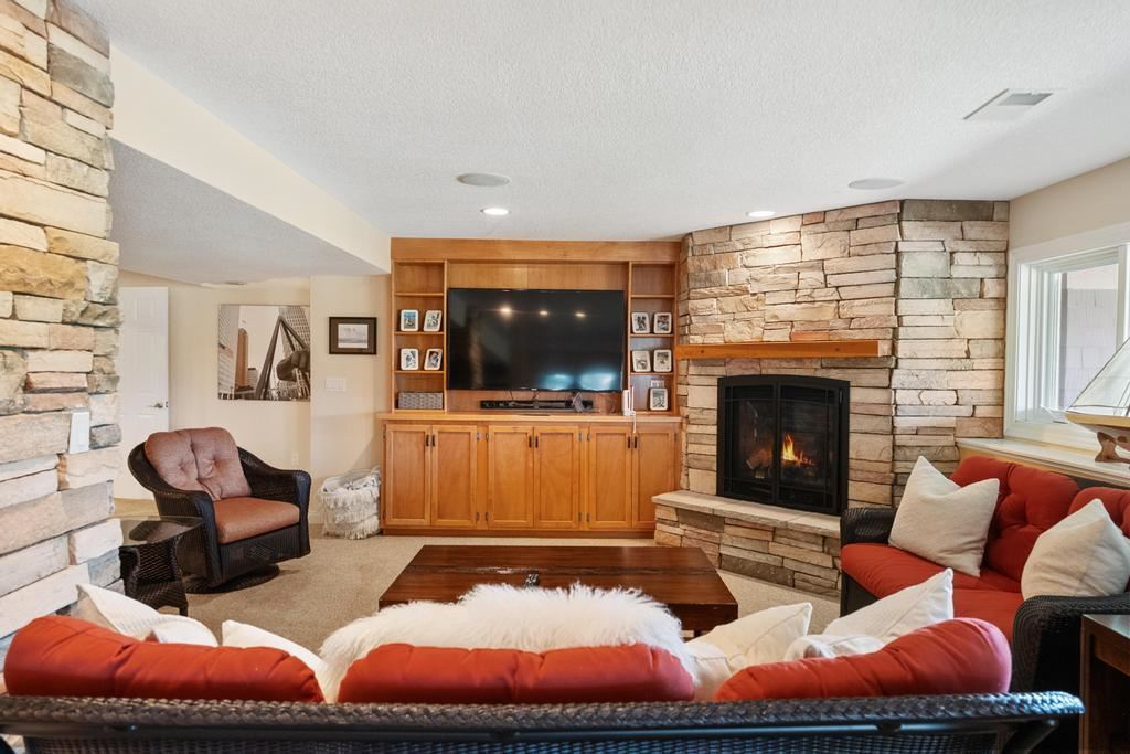 6331 Quarry View Drive Unit: 5