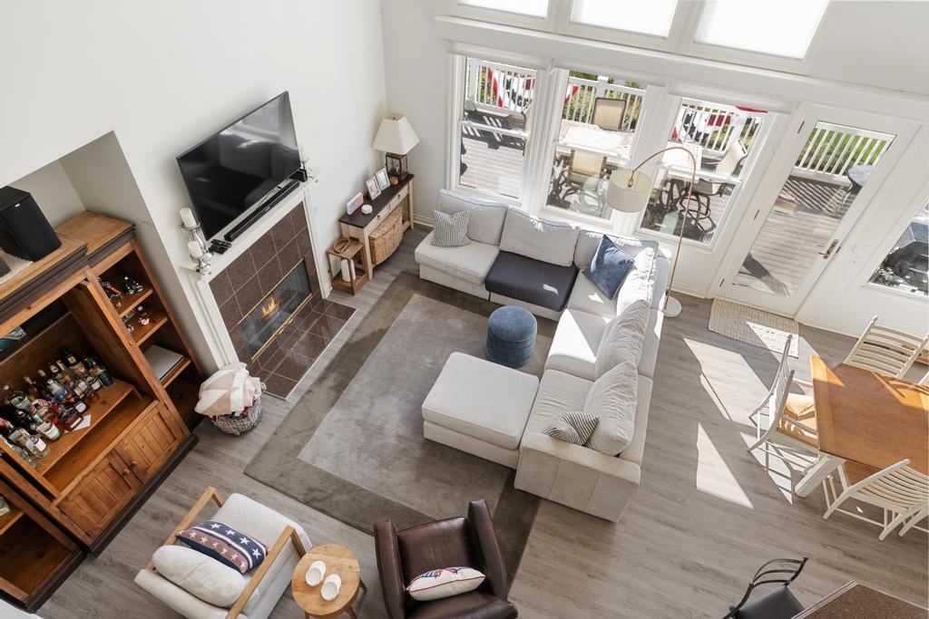6331 Quarry View Drive Unit: 5