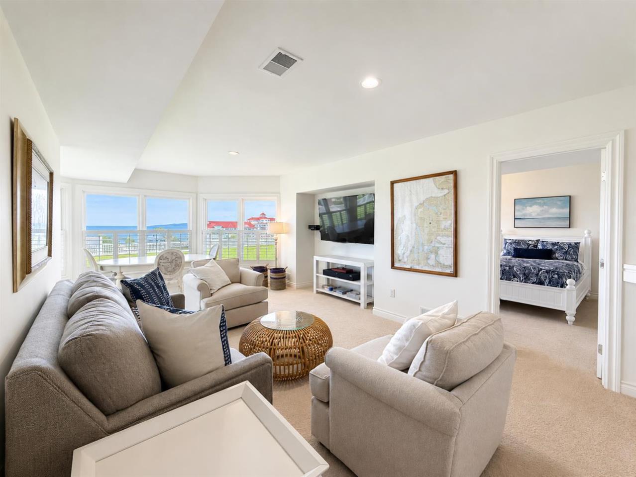 3676 Cliffs Drive Unit: 97