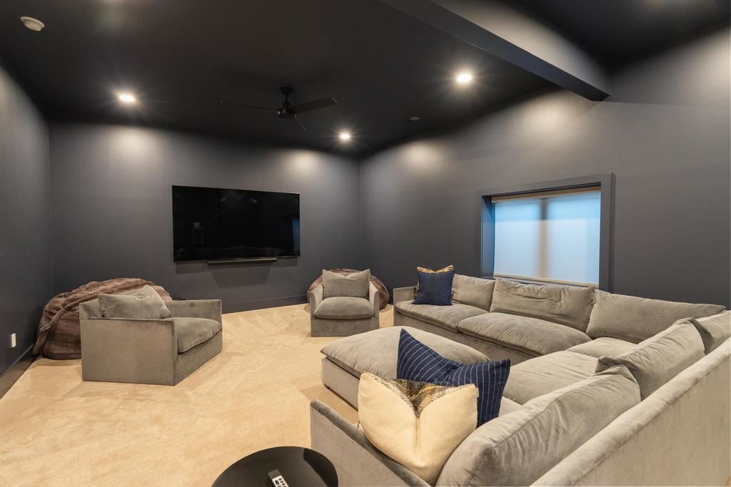 7825 Lindy Lane