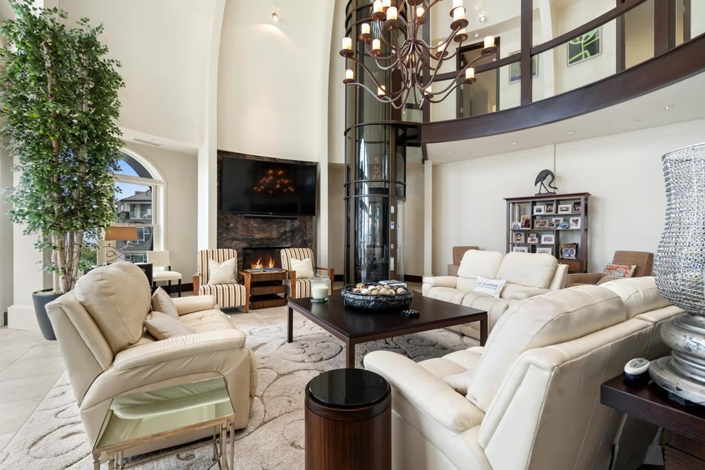 4205 Main Street Unit: 56