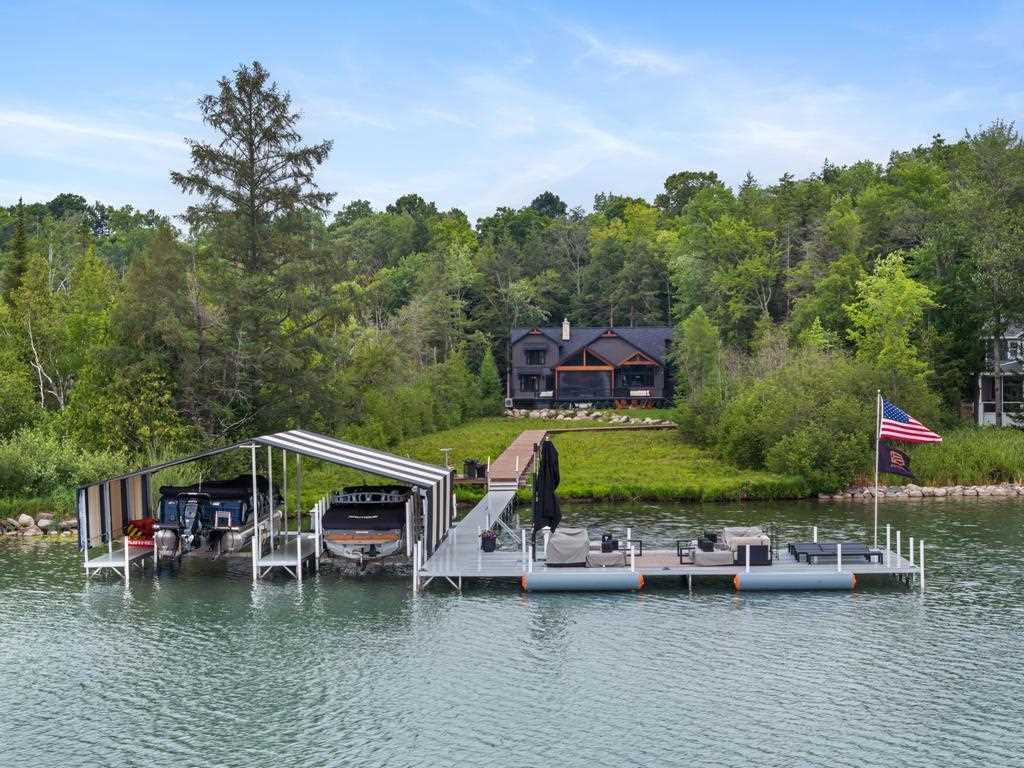 2342 Eagle Island Road