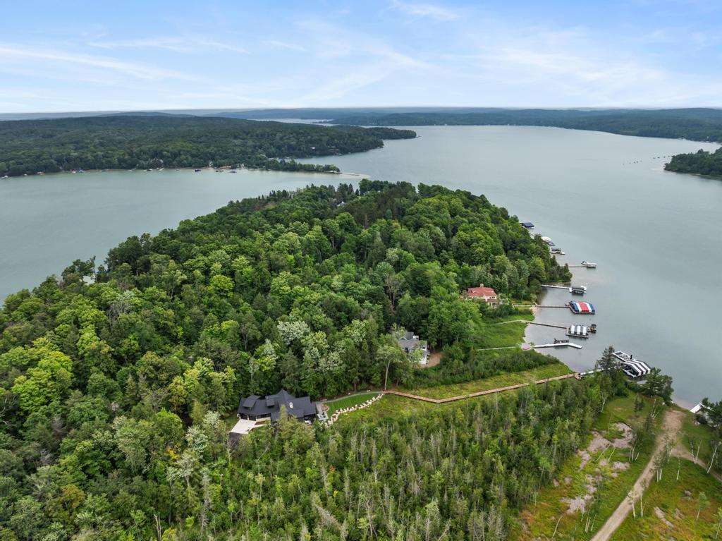 2342 Eagle Island Road