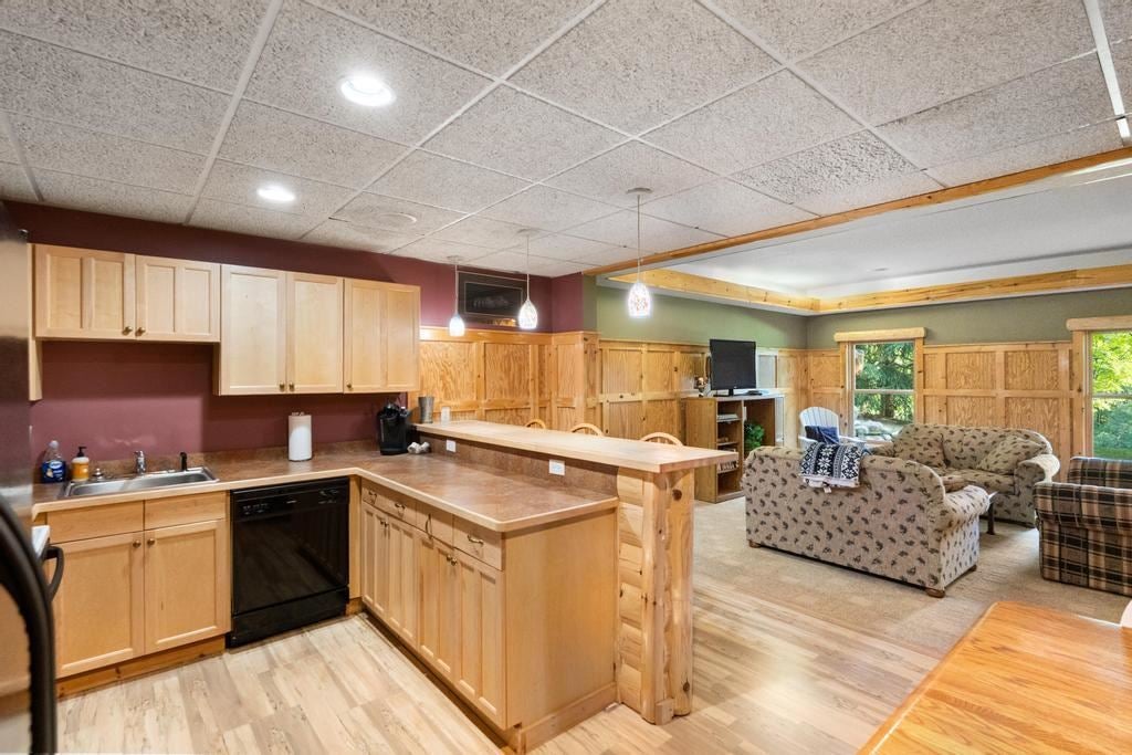 2658 Troon South