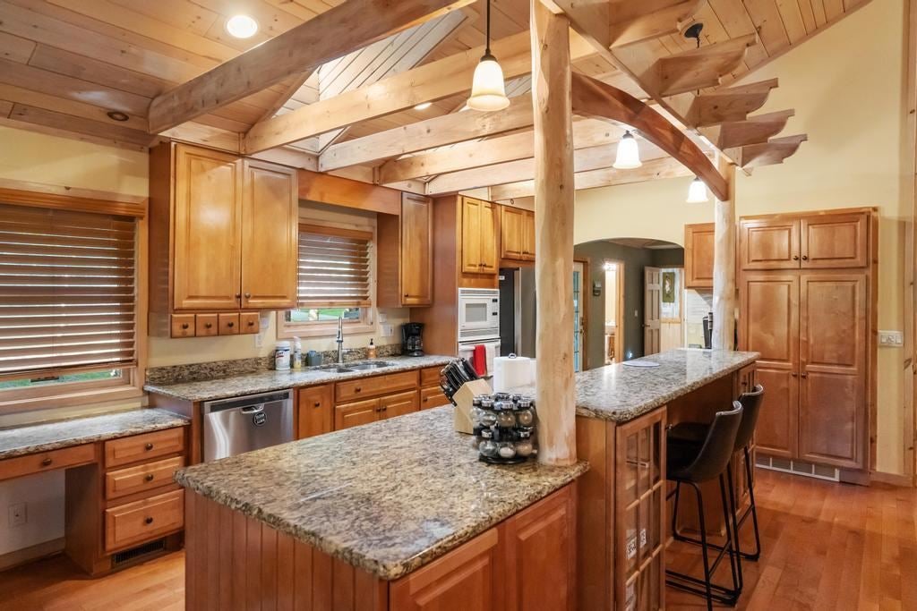 2658 Troon South