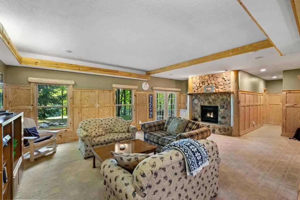 2658 Troon South