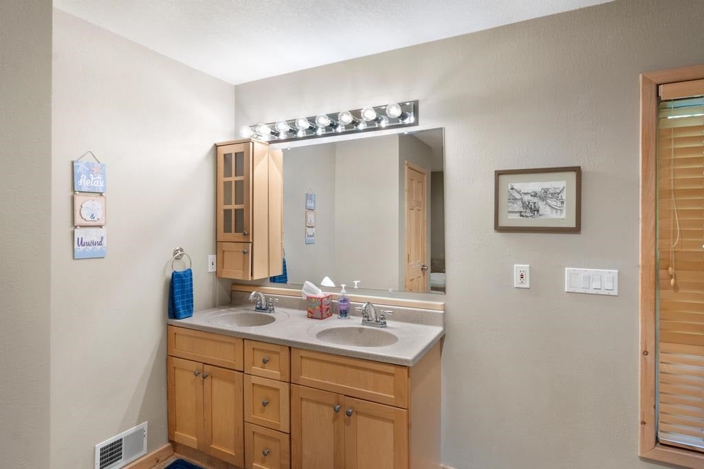 2658 Troon South