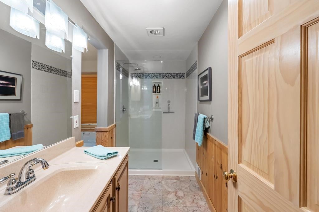 2658 Troon South