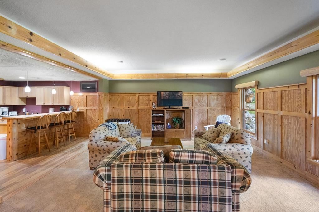 2658 Troon South