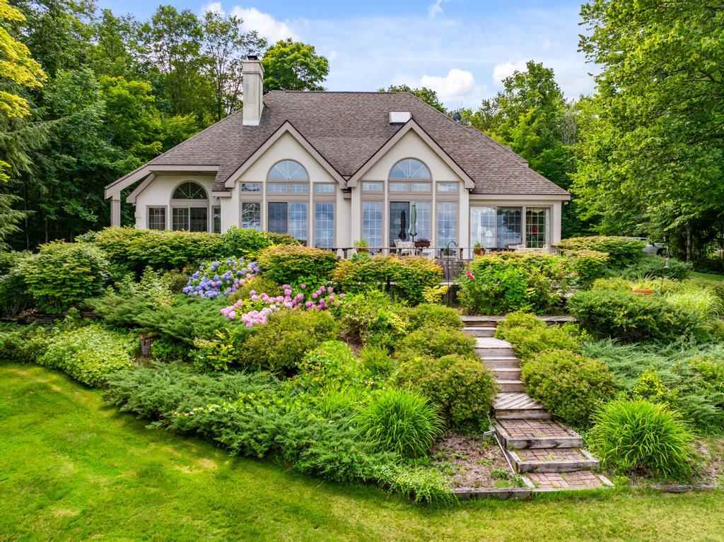 1890 Indian Point Lane