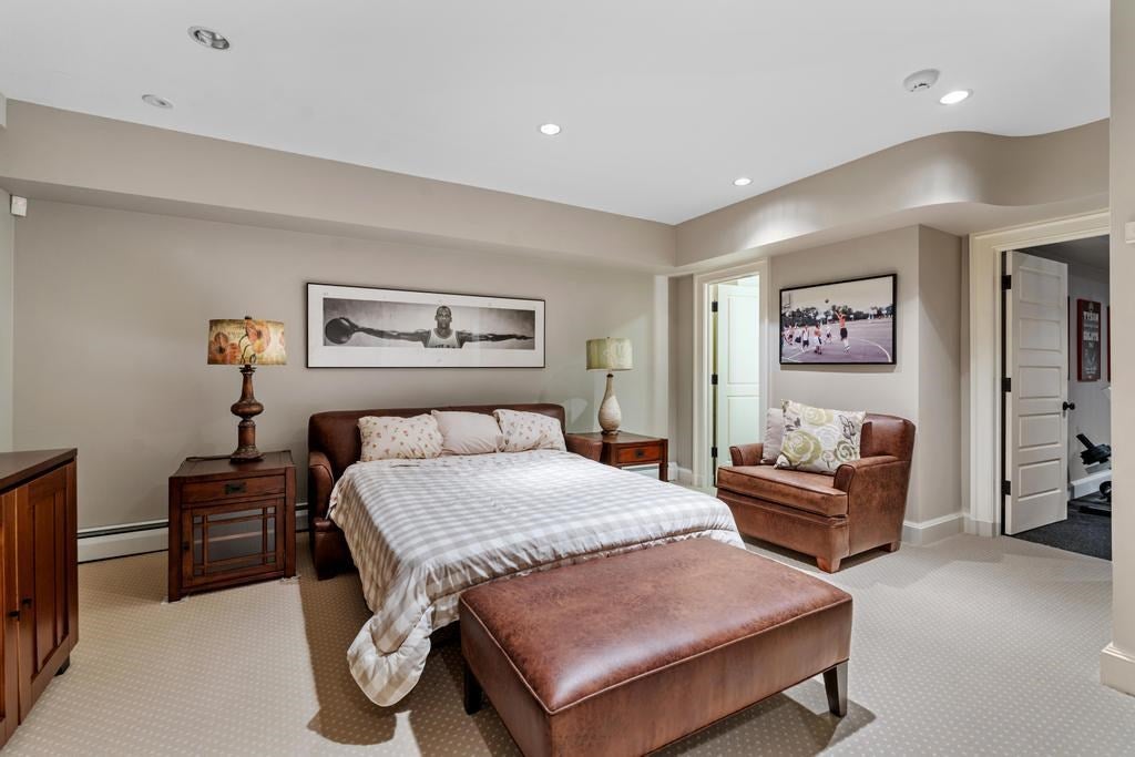 8111 Mulberry Lane