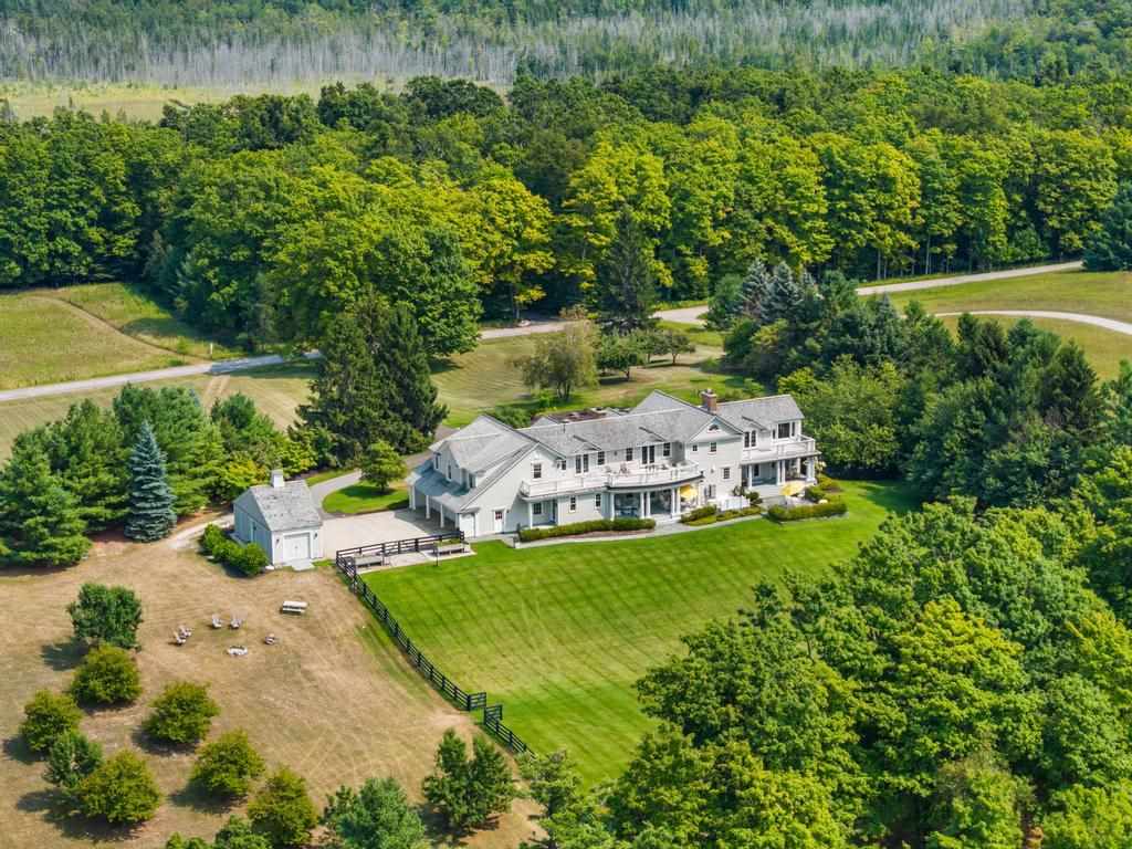 8111 Mulberry Lane