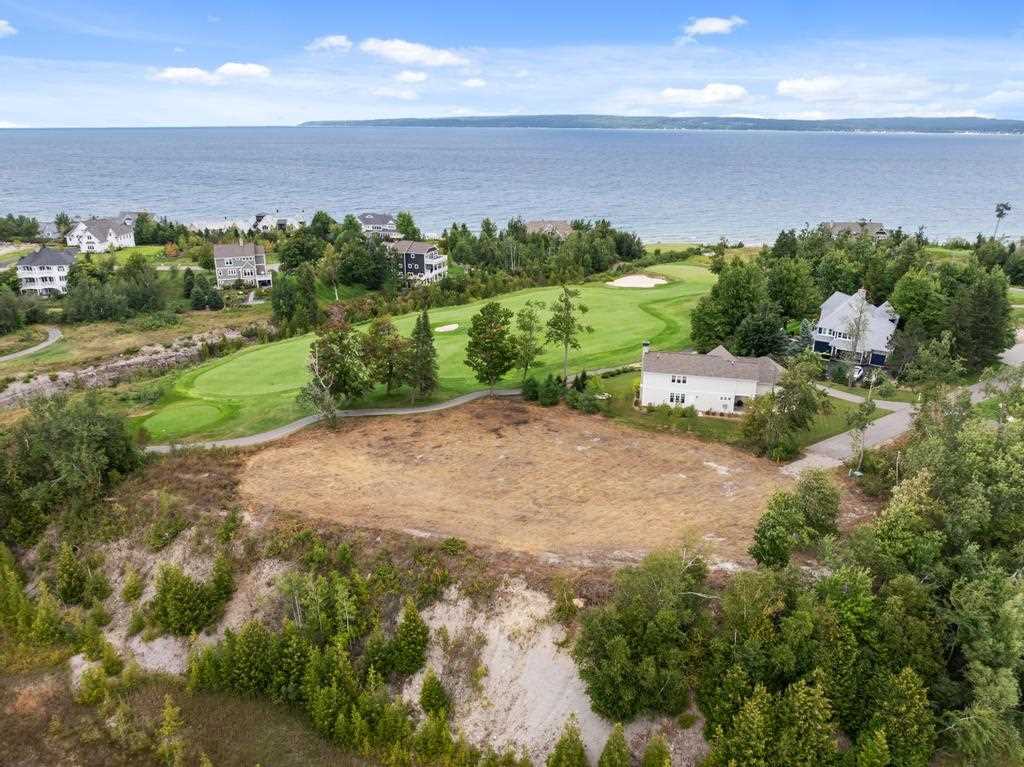 6193 Coastal Cliffs Court Bay Harbor MI