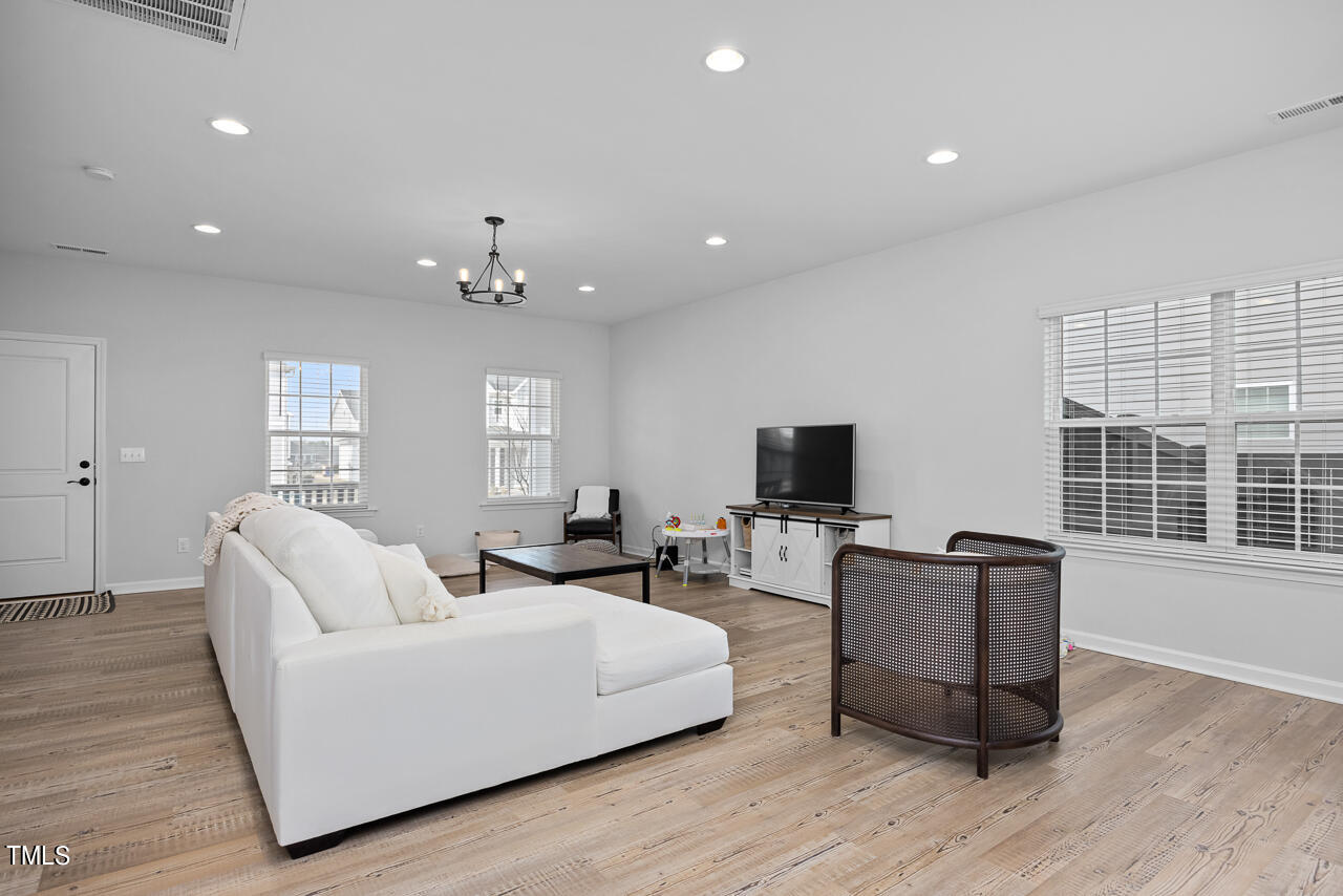 9008 Lee Brown Ridge Drive