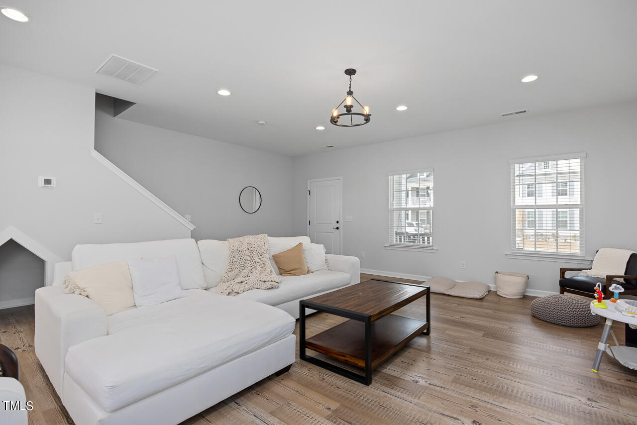 9008 Lee Brown Ridge Drive