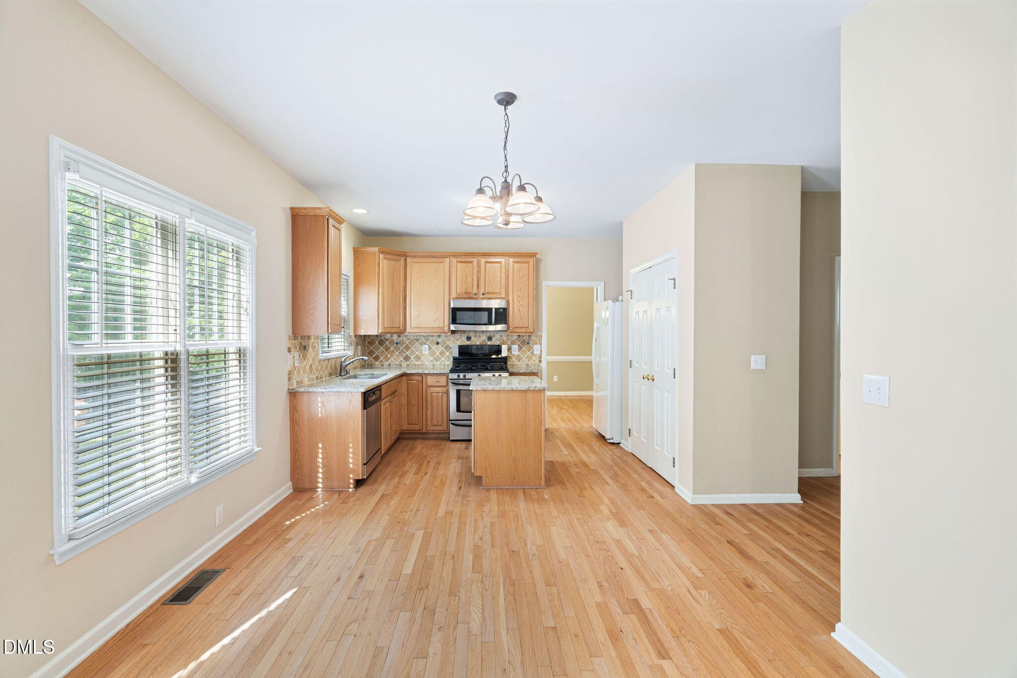 302 Peachtree Point Court