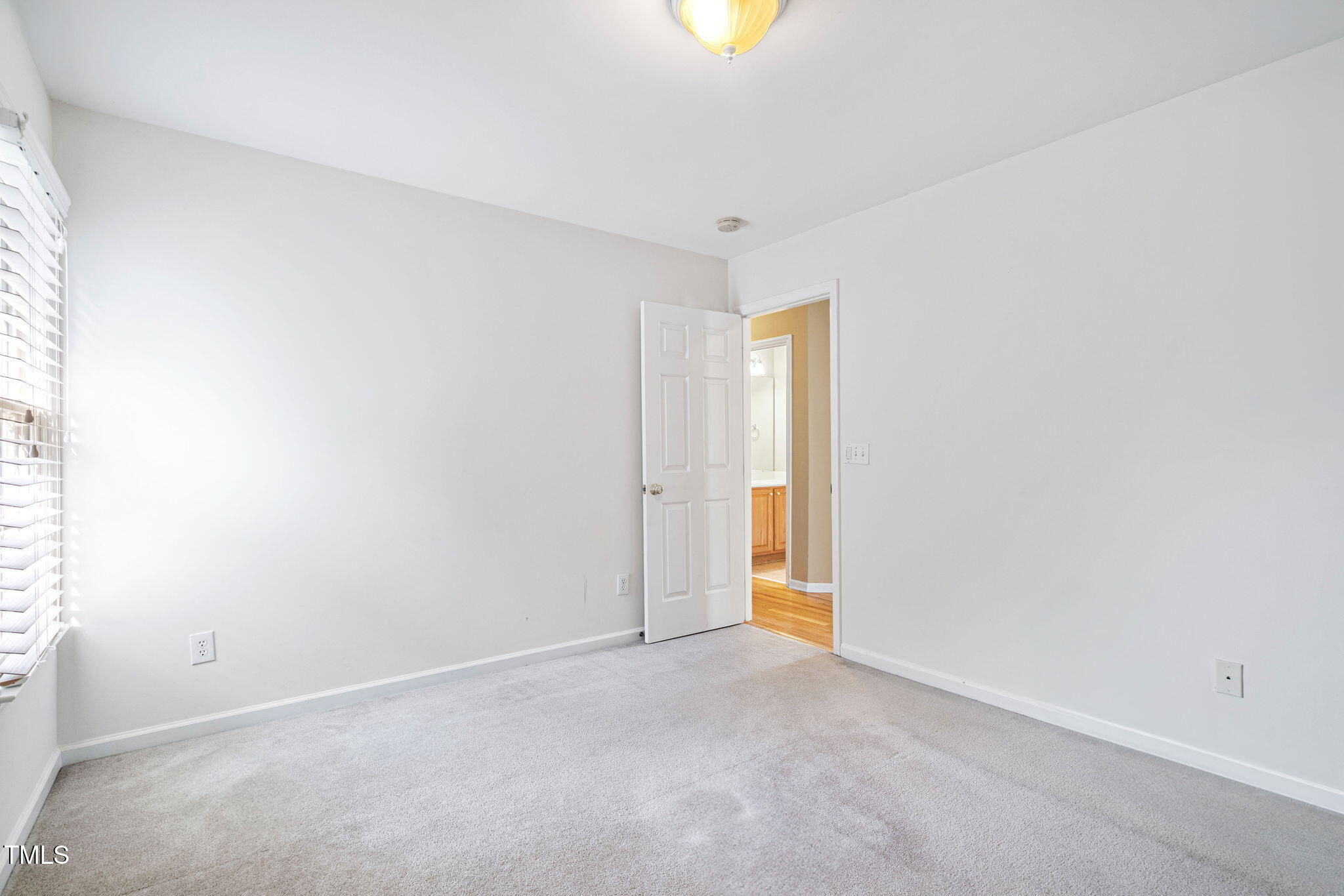 302 Peachtree Point Court