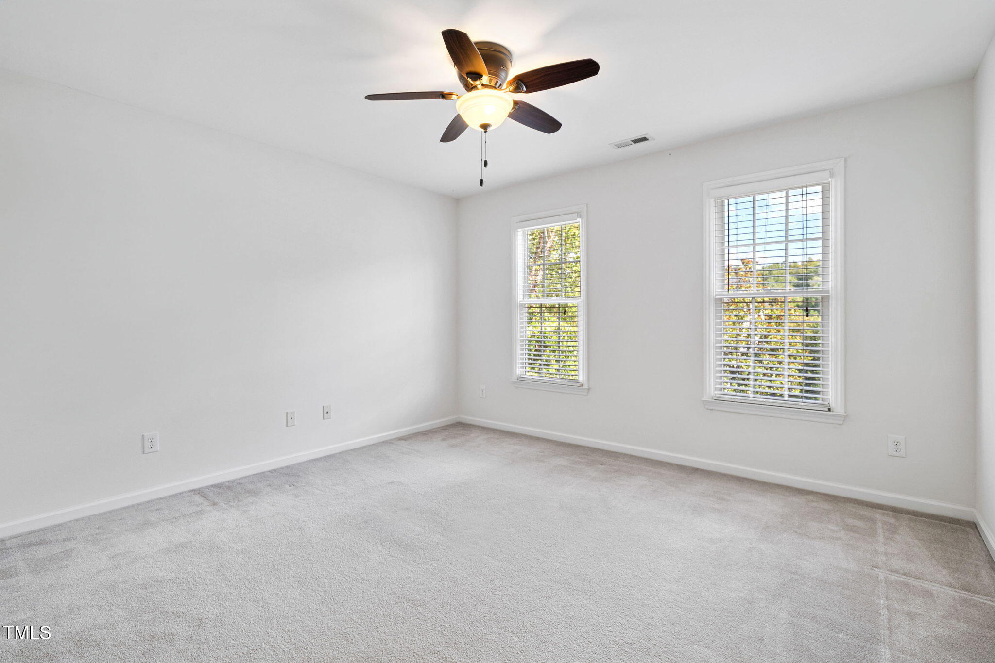 302 Peachtree Point Court