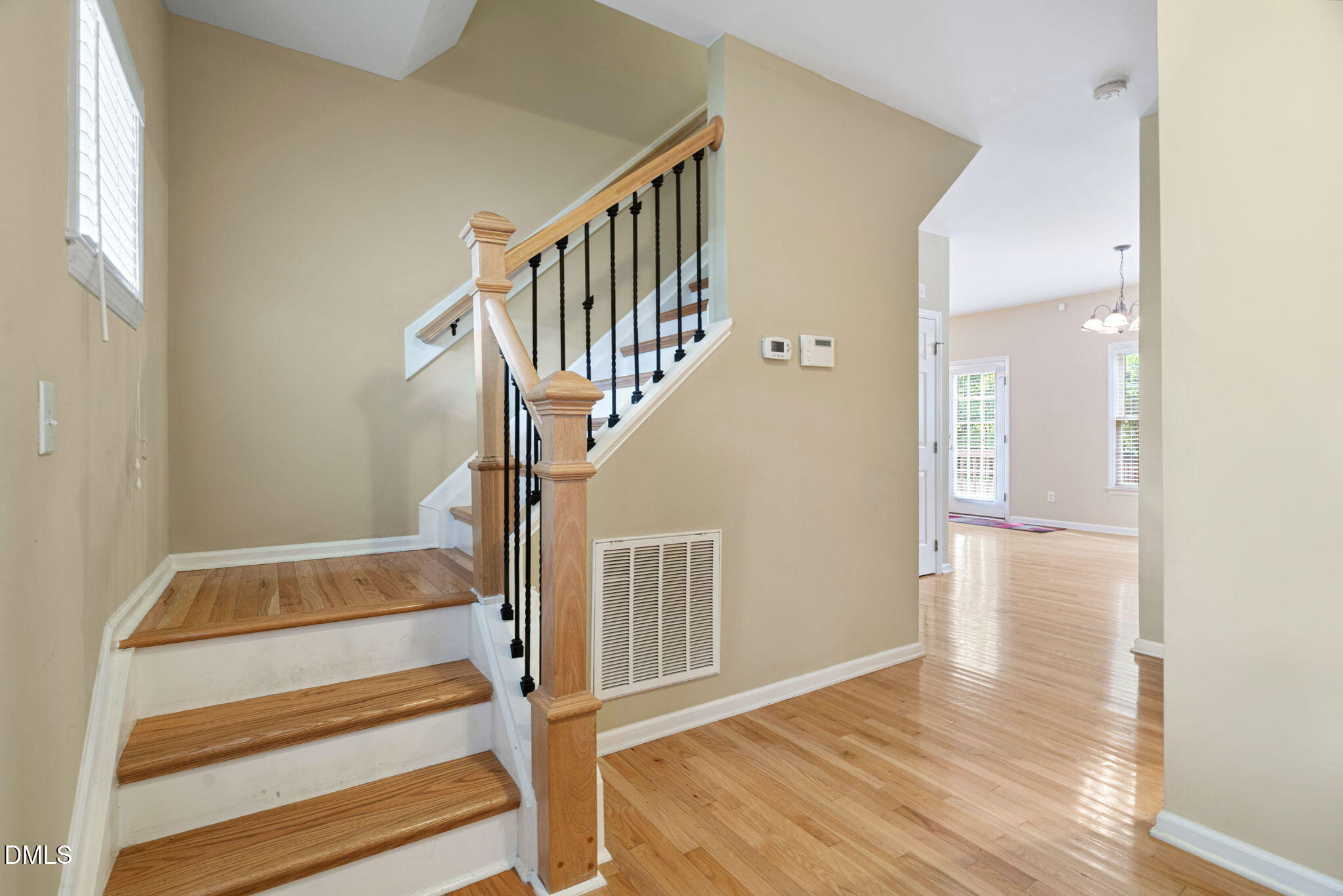 302 Peachtree Point Court