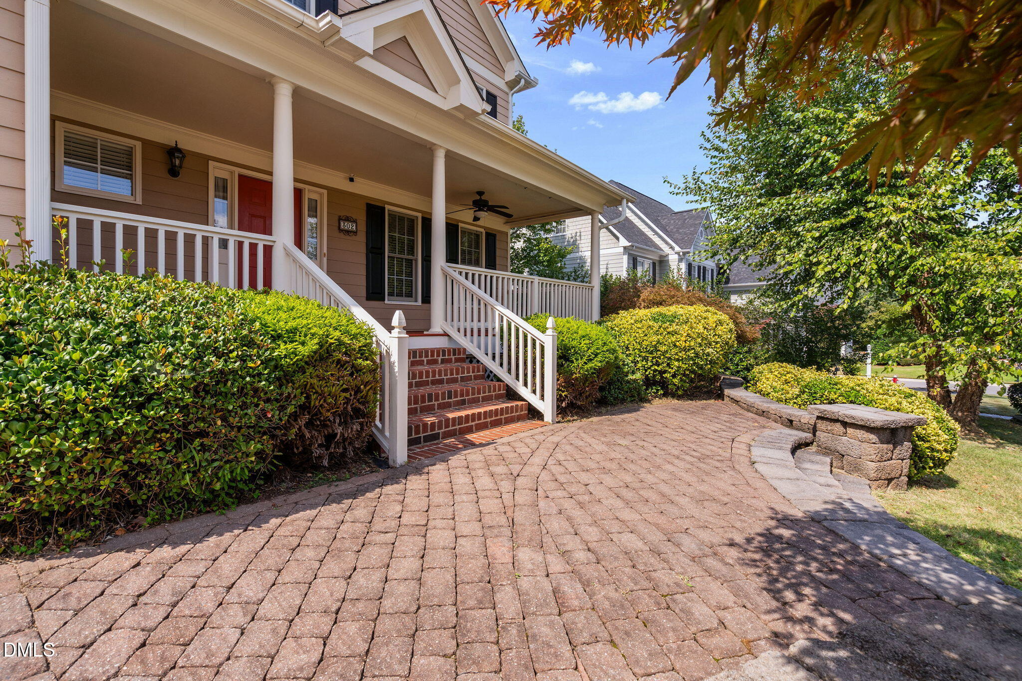 302 Peachtree Point Court