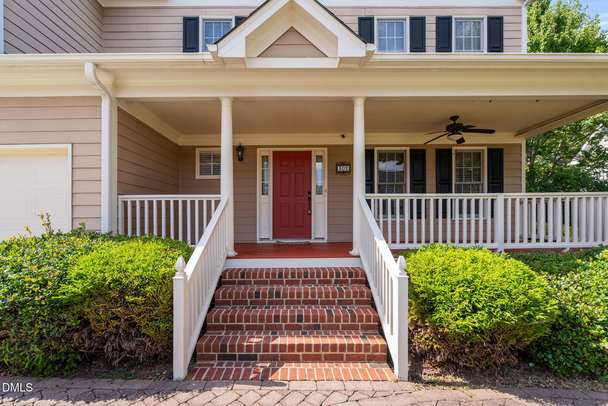 302 Peachtree Point Court