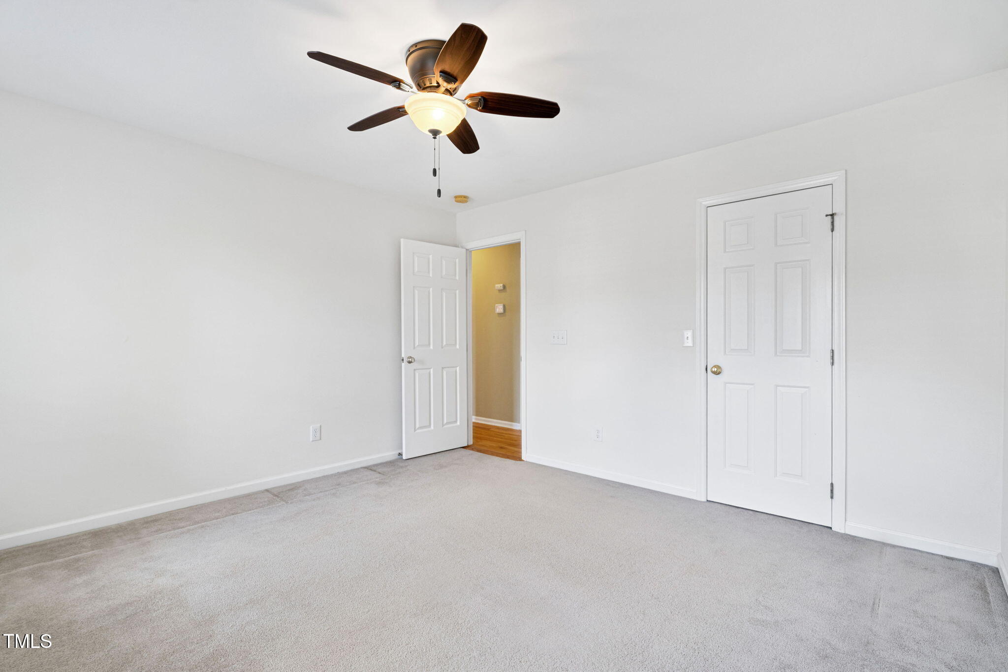 302 Peachtree Point Court