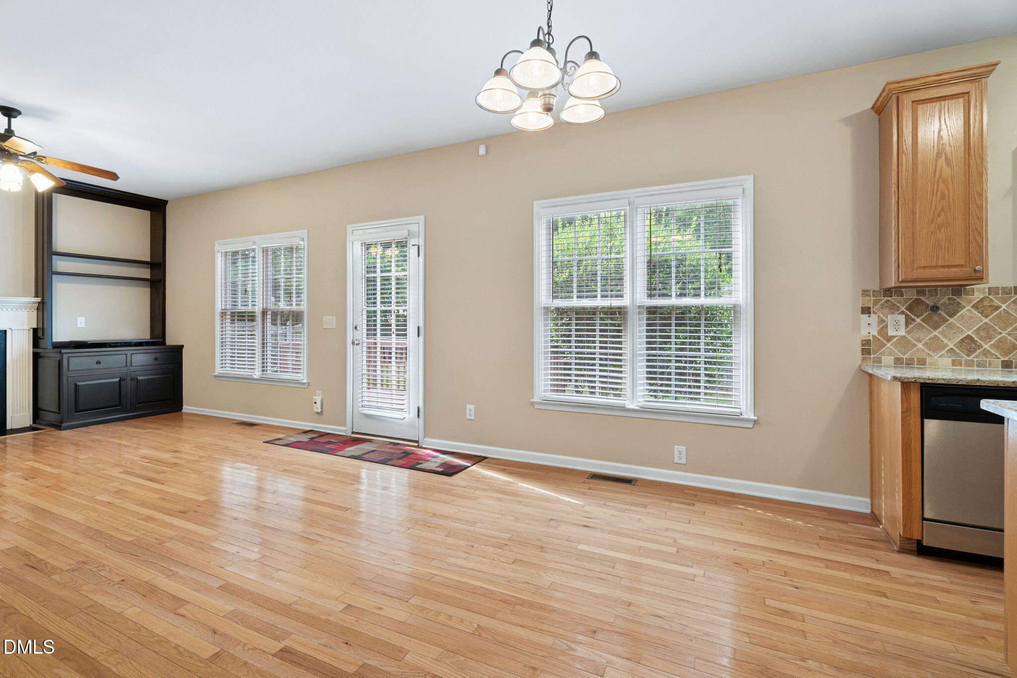 302 Peachtree Point Court