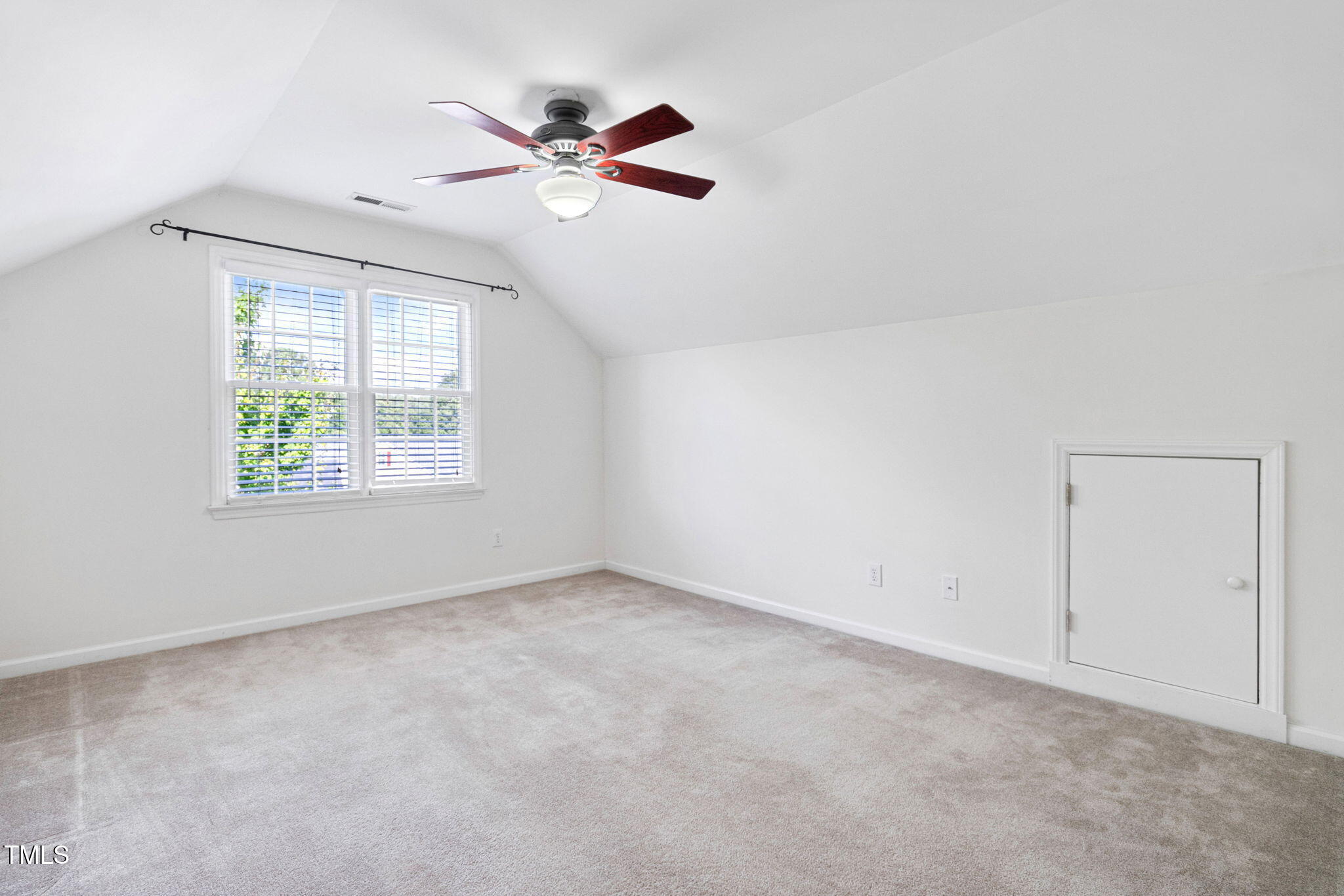 302 Peachtree Point Court