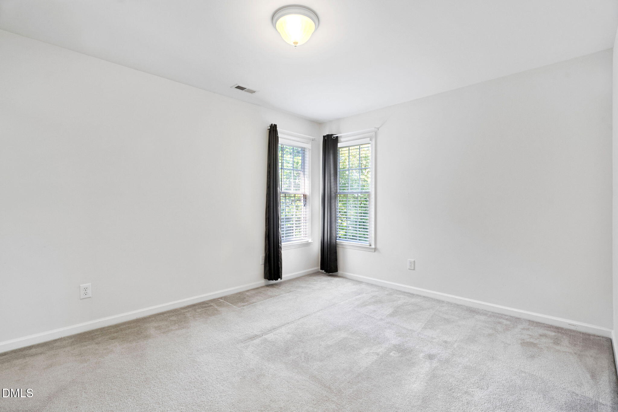 302 Peachtree Point Court