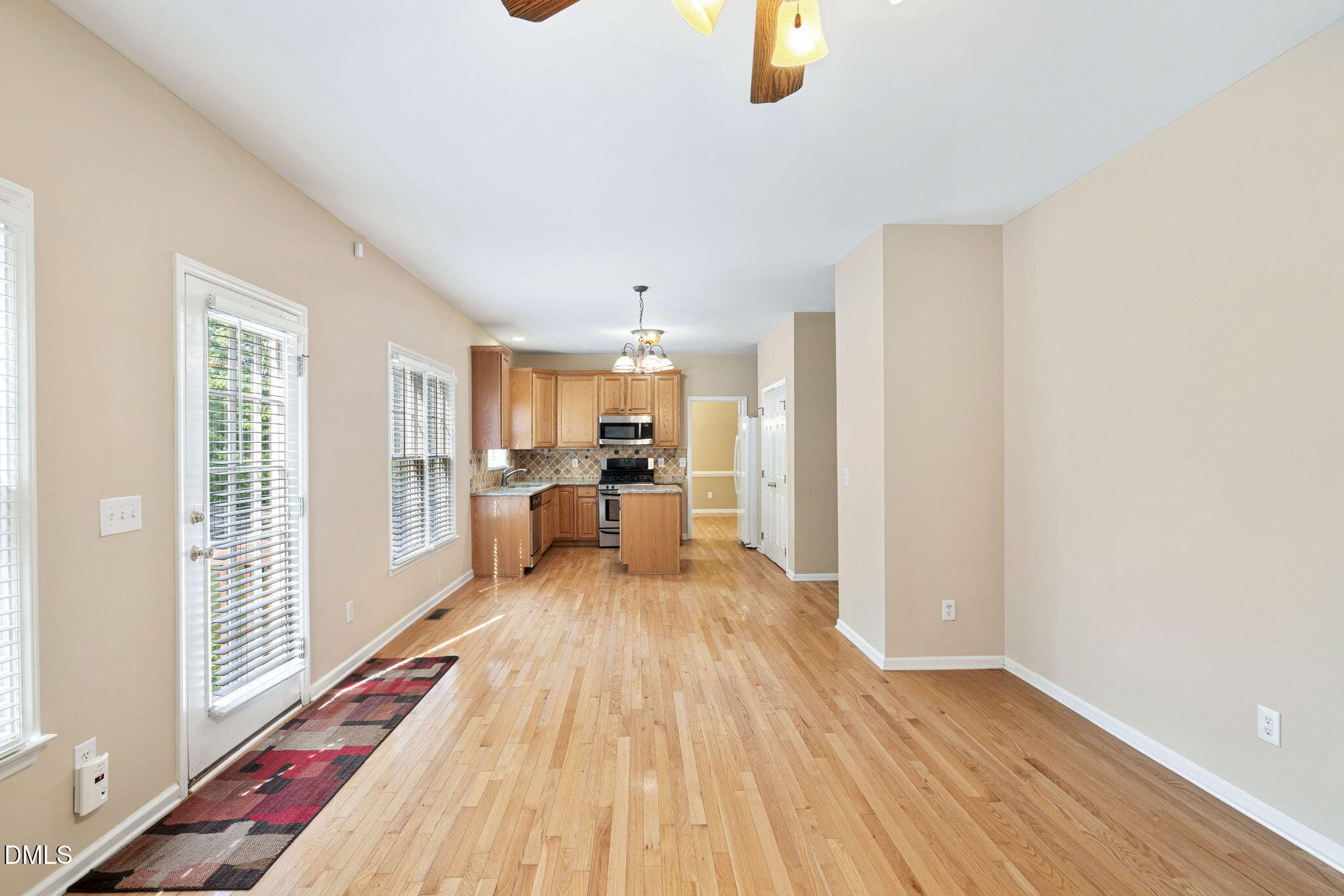 302 Peachtree Point Court