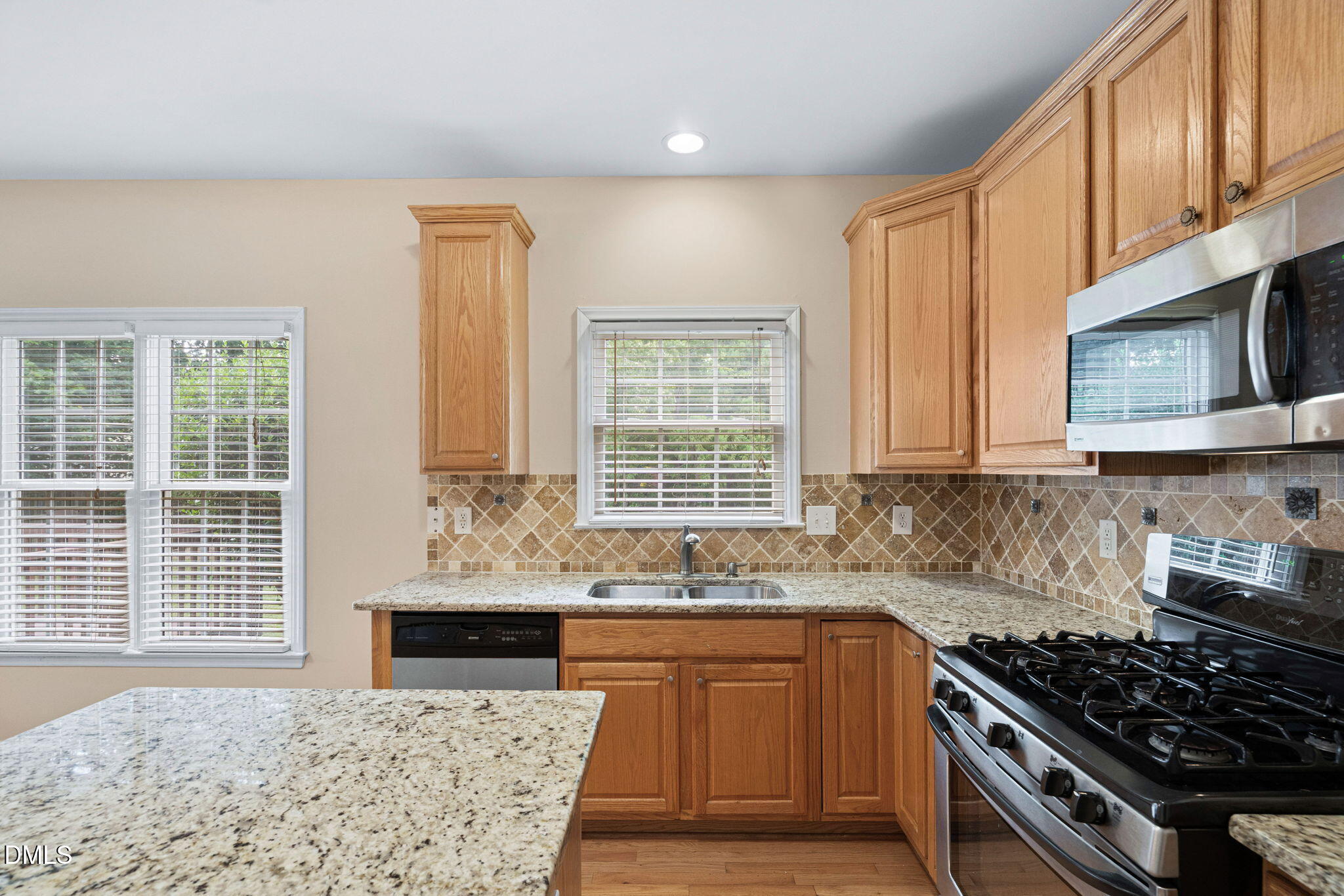 302 Peachtree Point Court