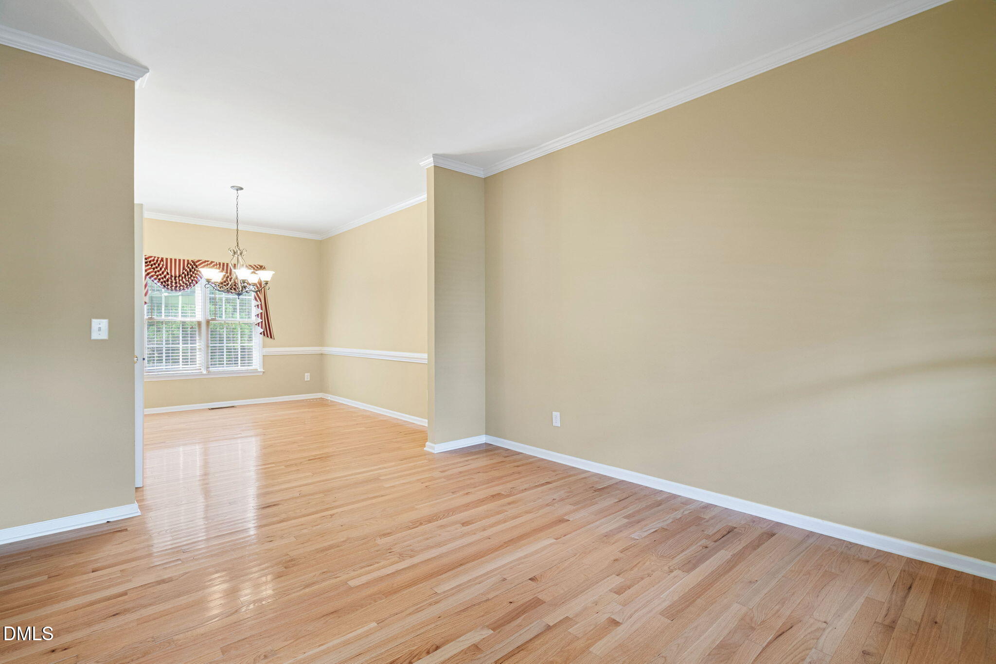 302 Peachtree Point Court