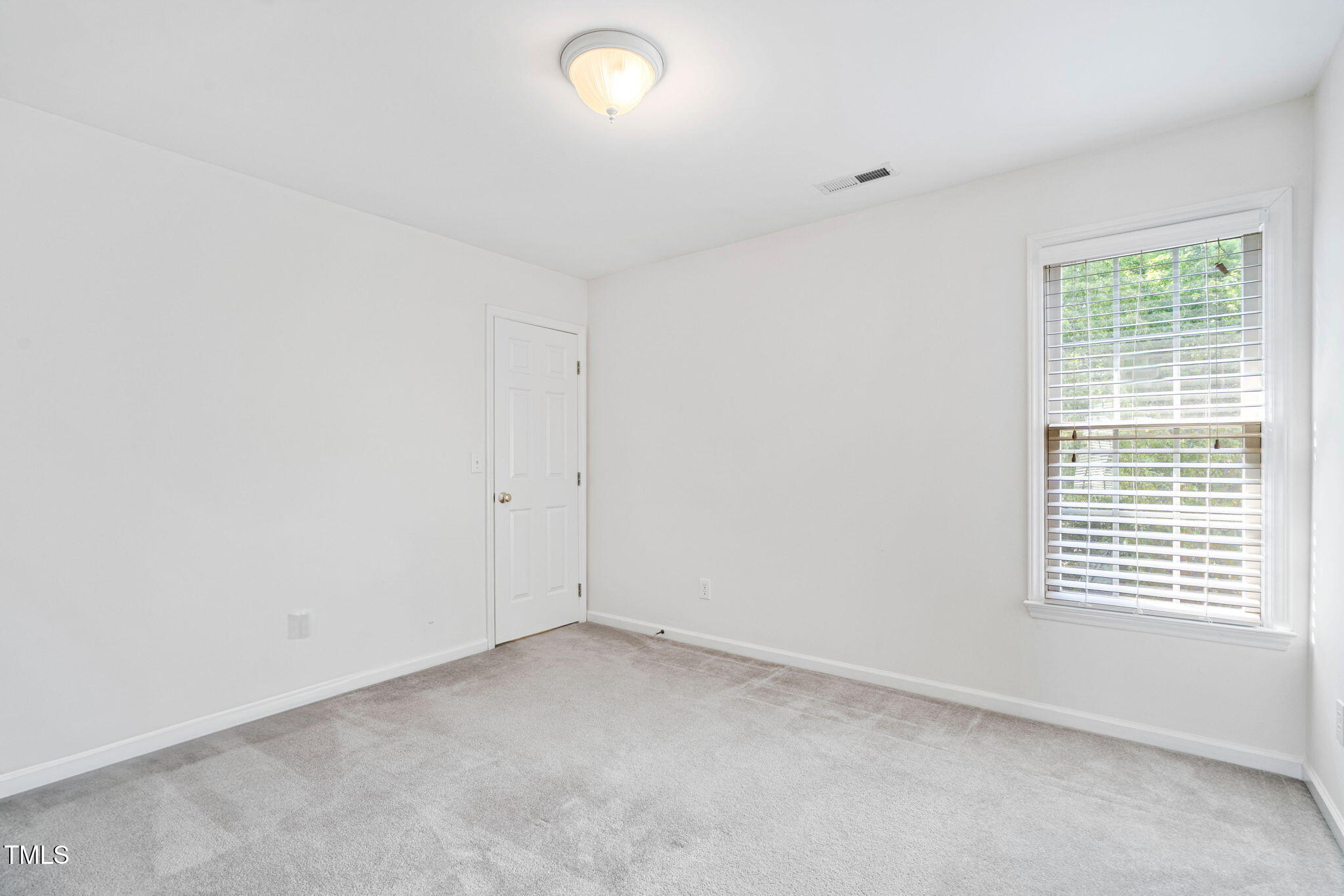 302 Peachtree Point Court