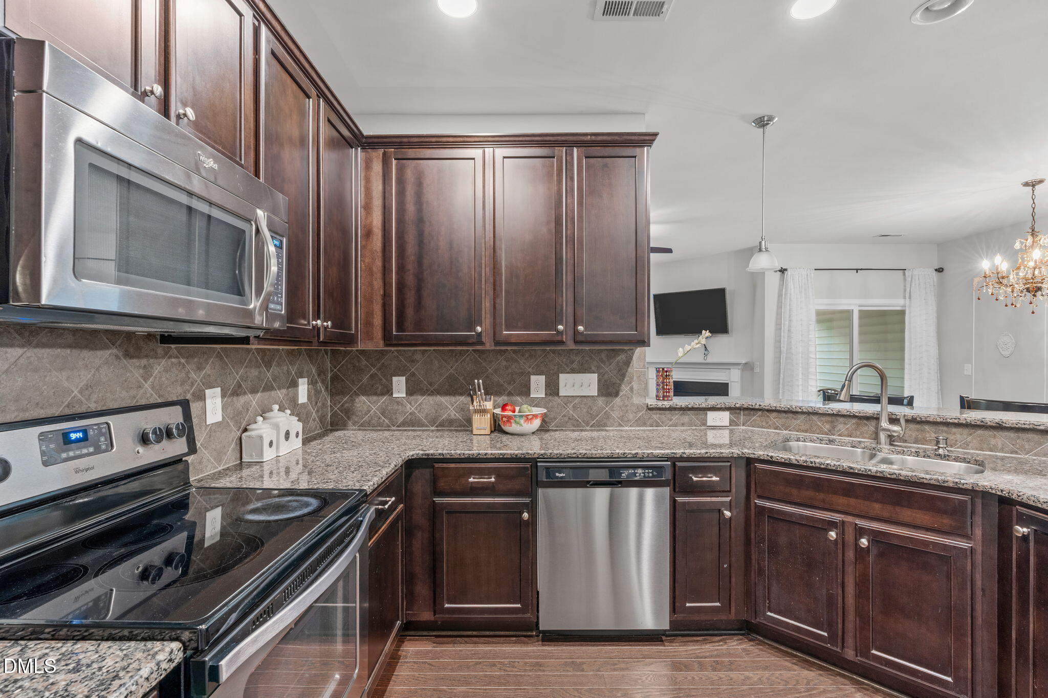 7224 Ladbrooke Street