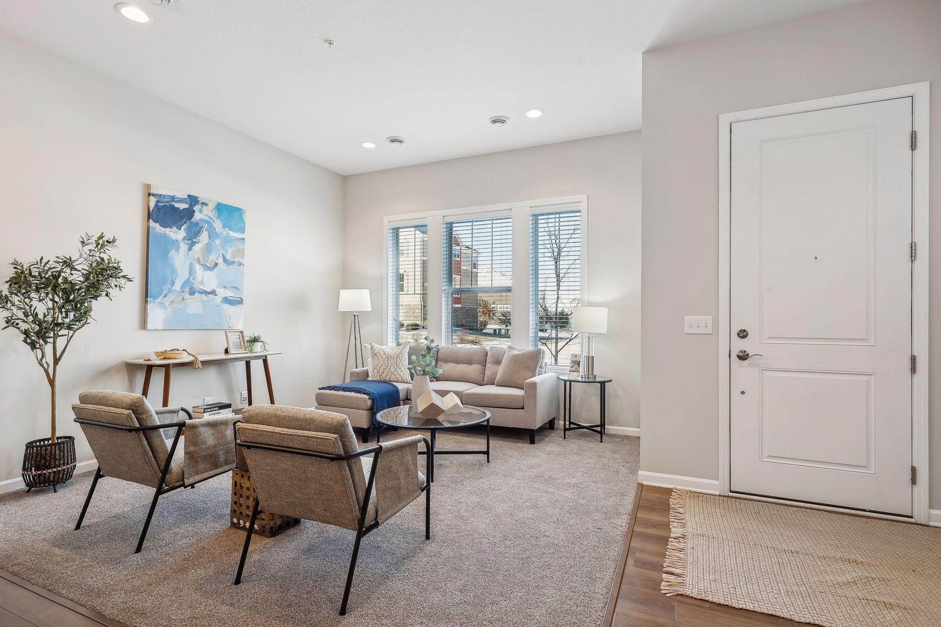 8194 Central Park Way N