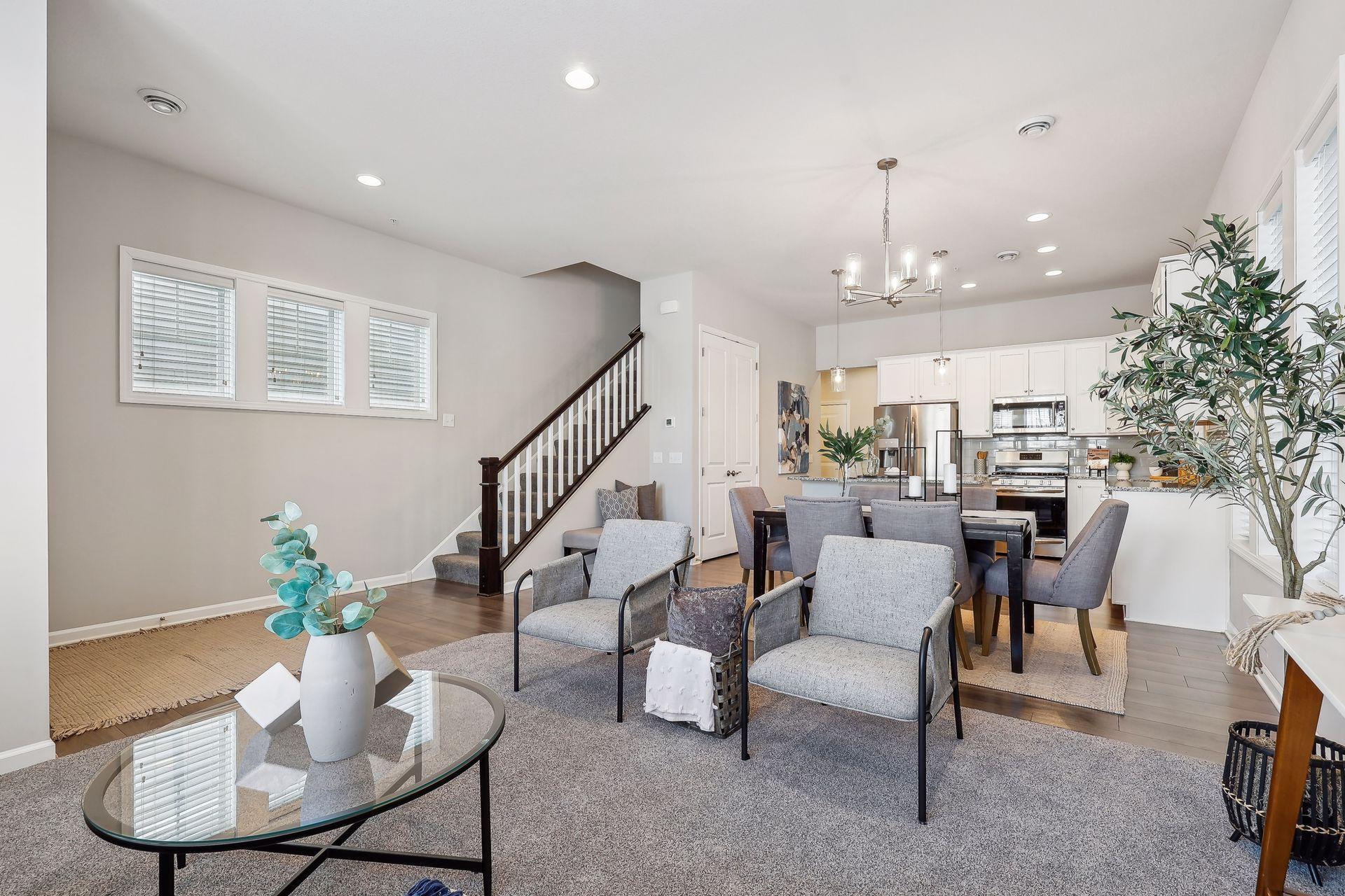 8194 Central Park Way N