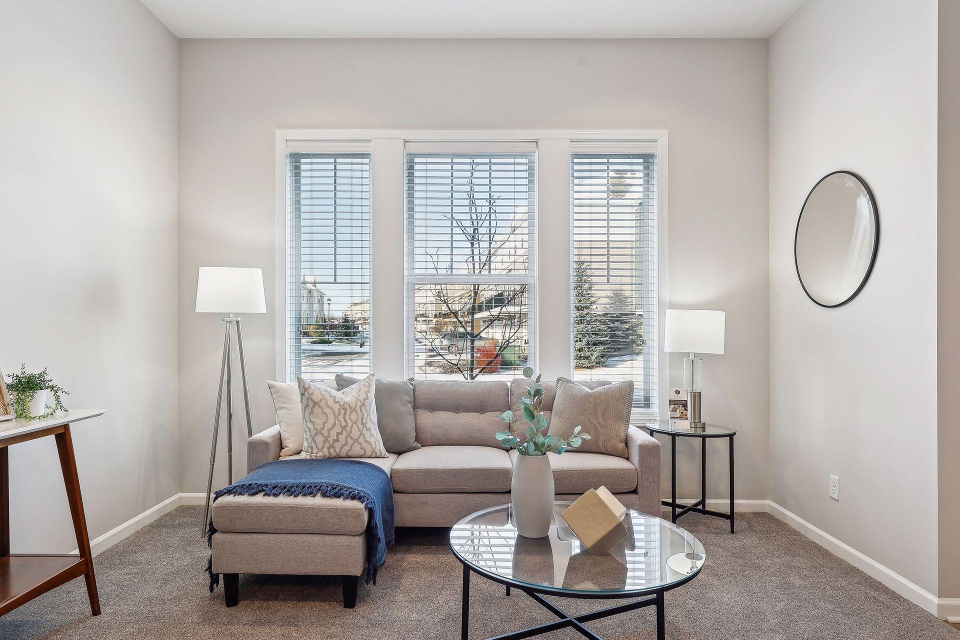 8194 Central Park Way N