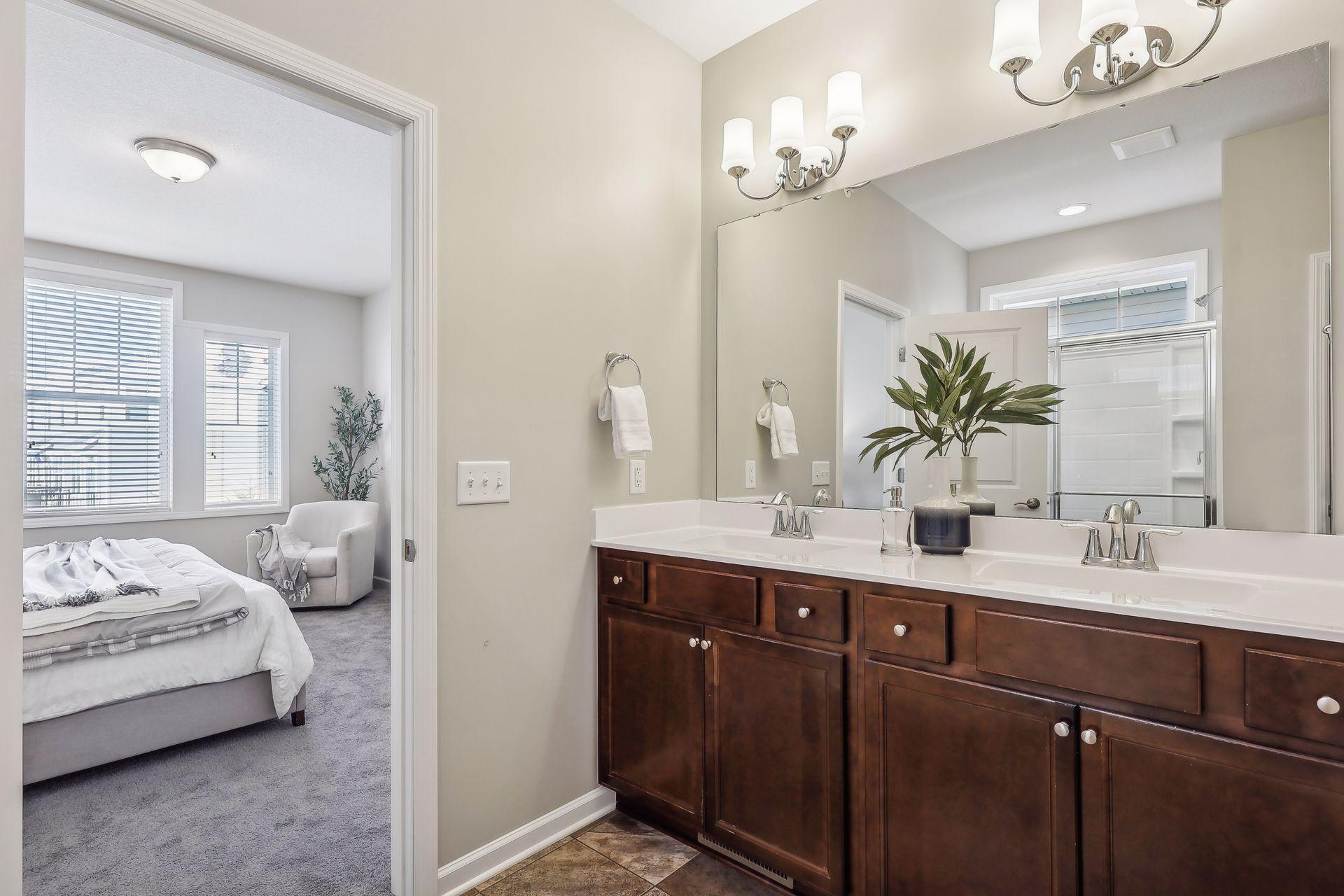 8194 Central Park Way N