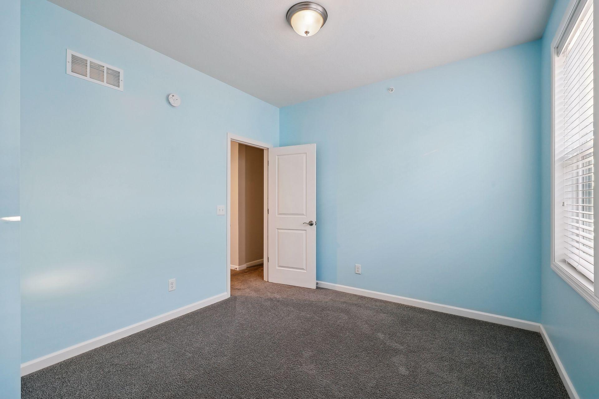 8194 Central Park Way N