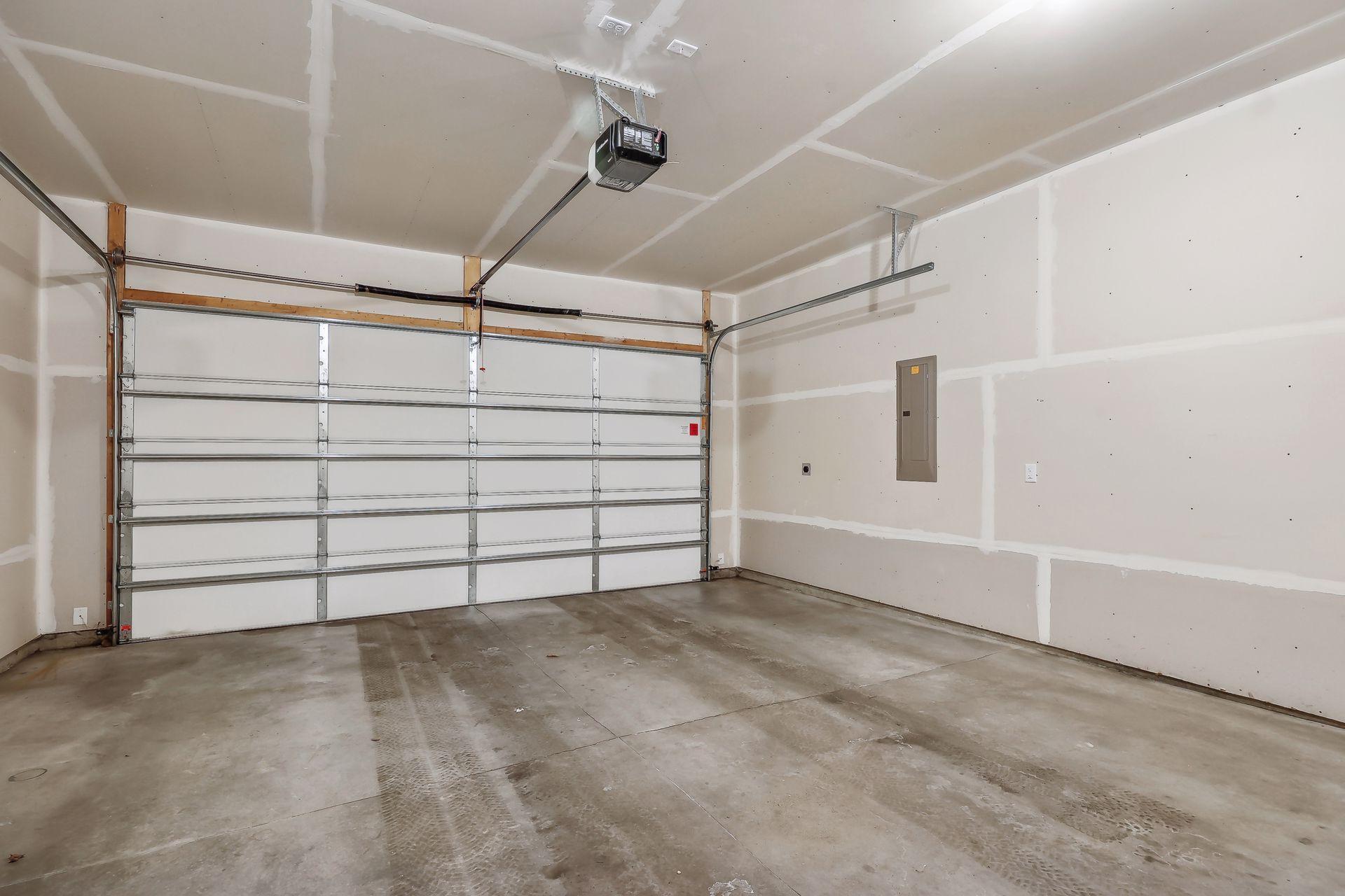 8194 Central Park Way N