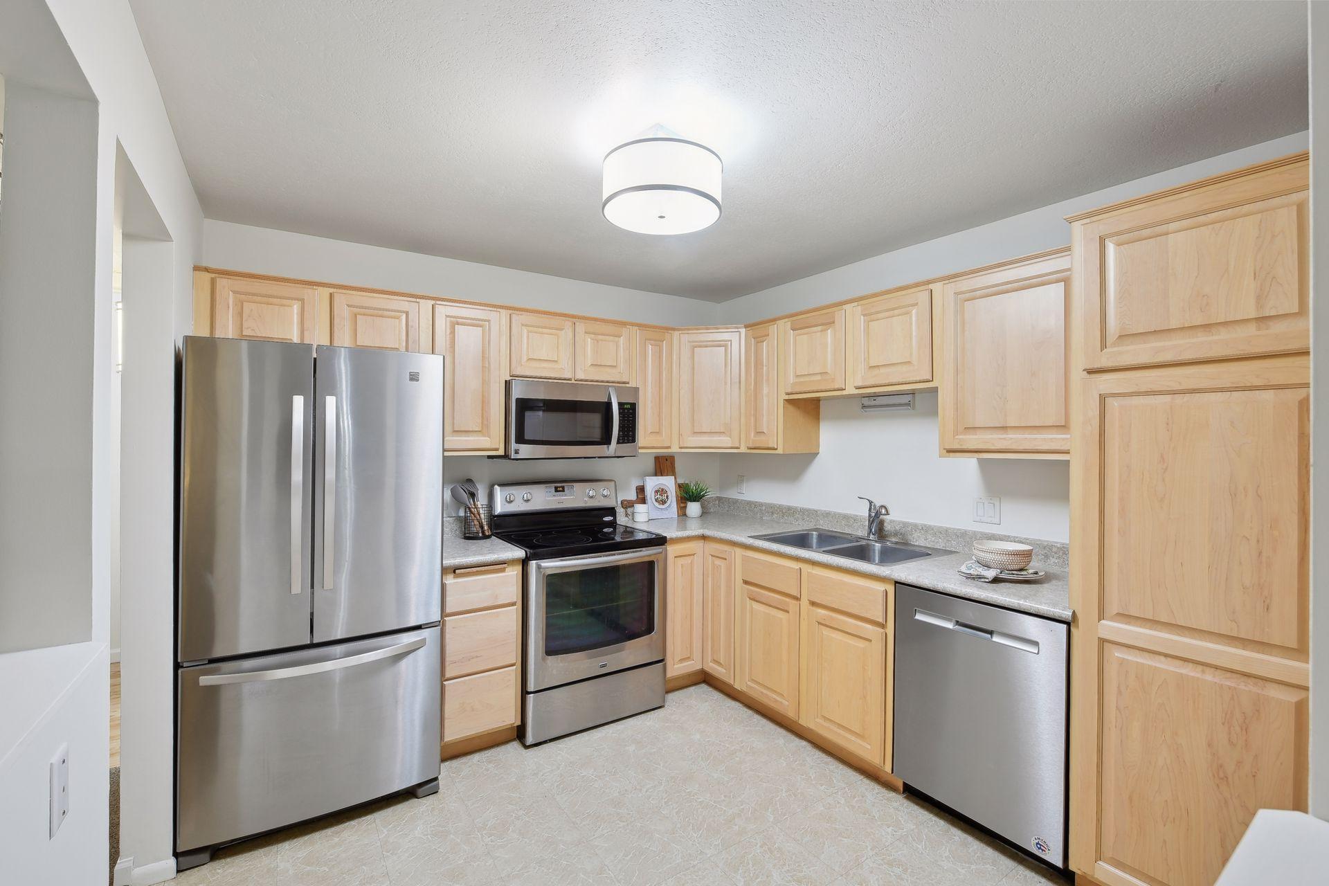 4385 Trenton Lane N Unit: 104