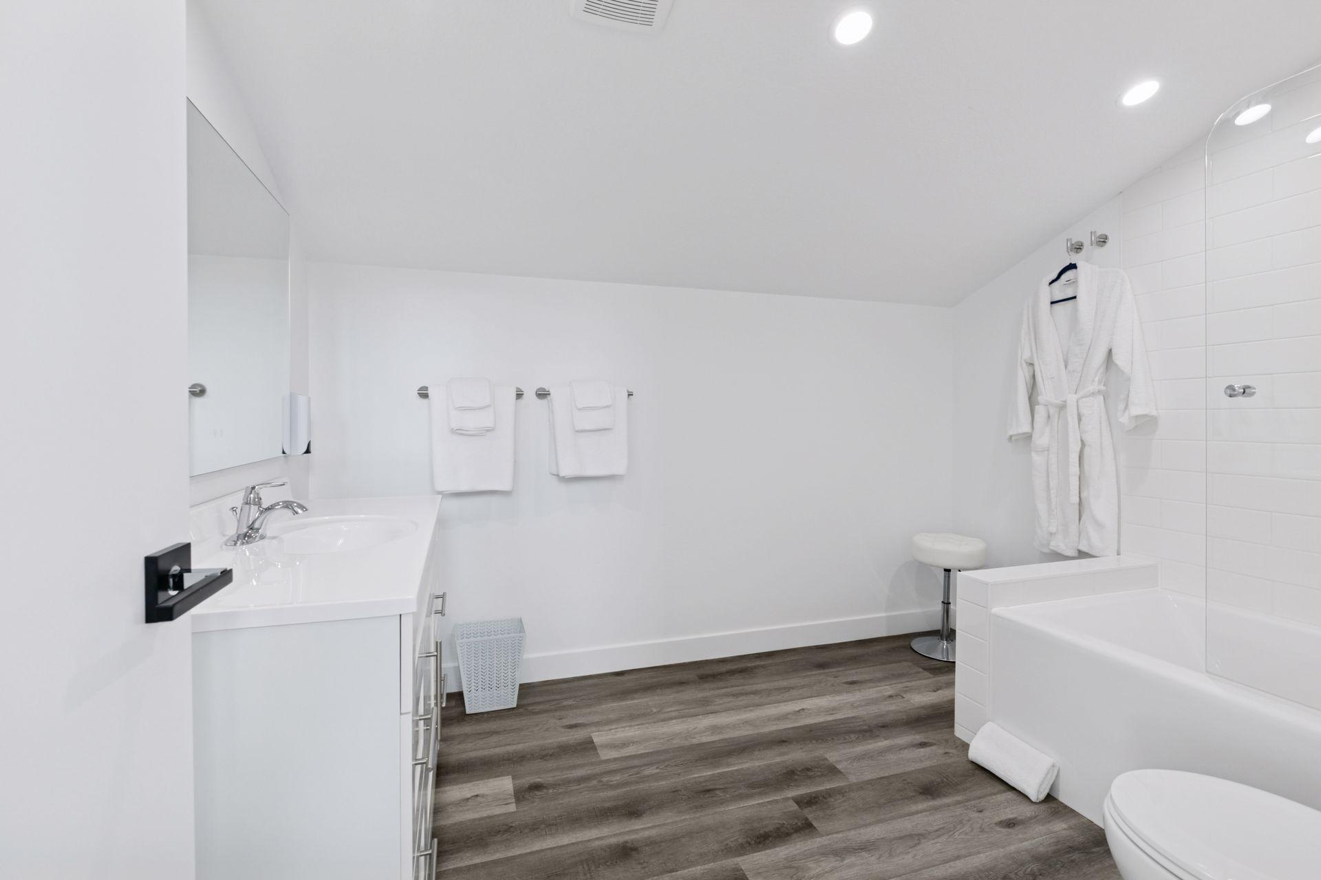 1021 Gardner Street E