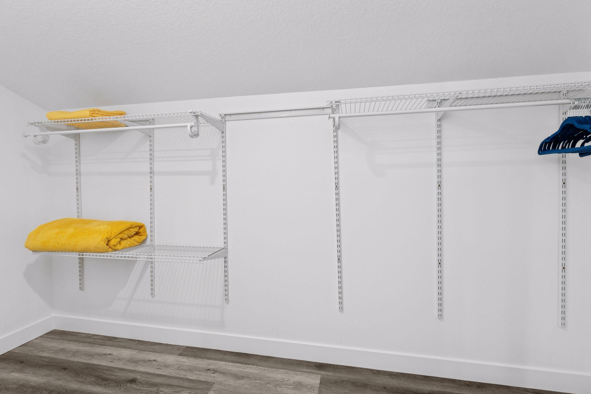 1021 Gardner Street E