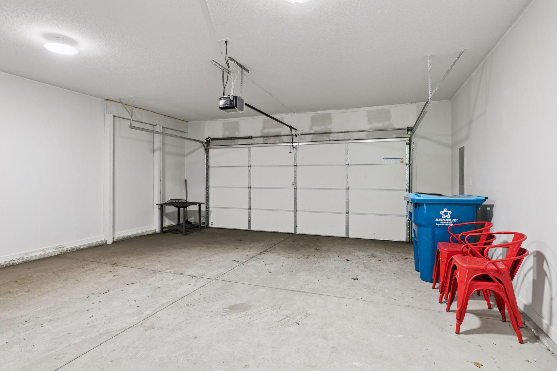 1021 Gardner Street E