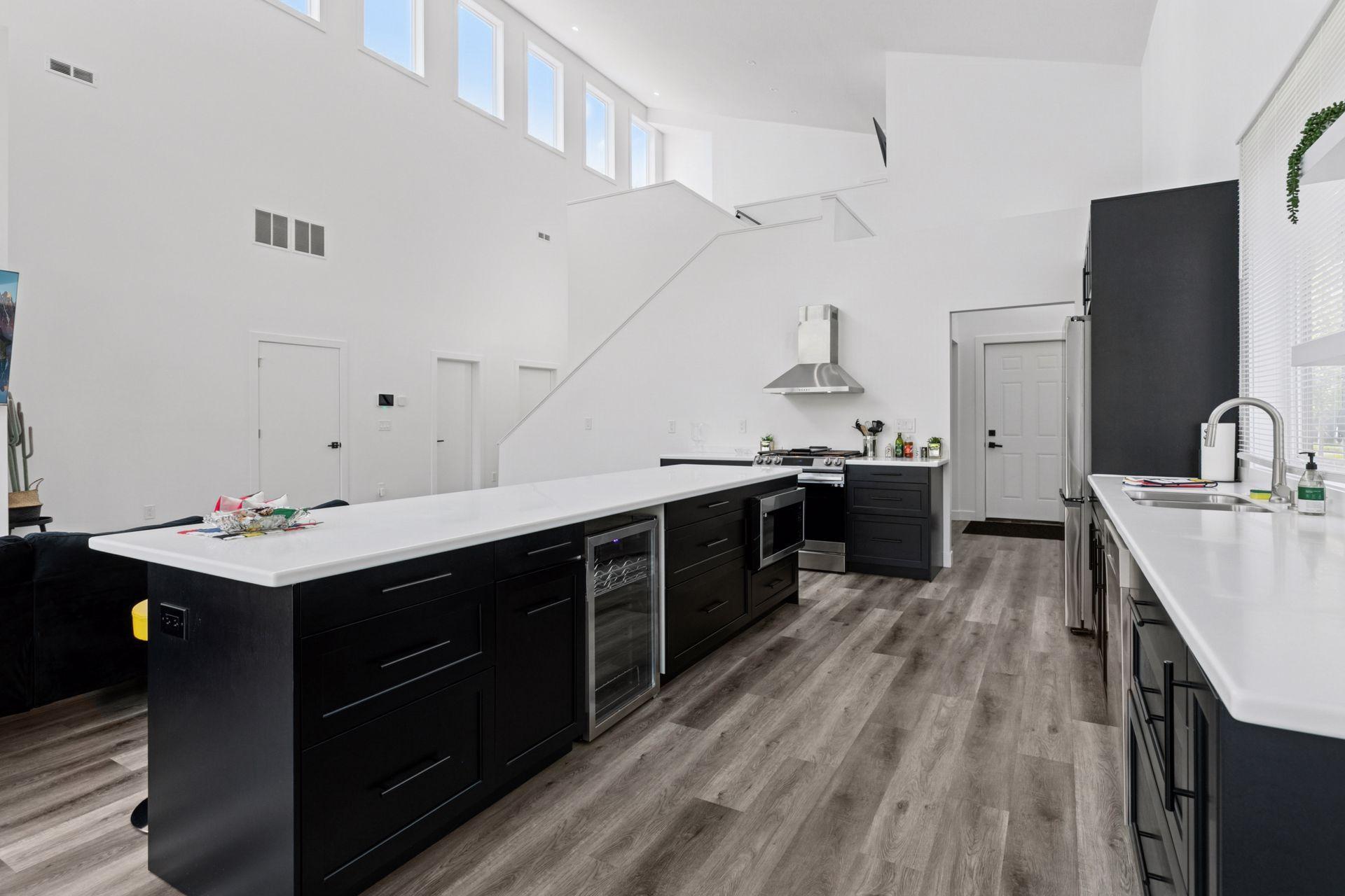 1021 Gardner Street E