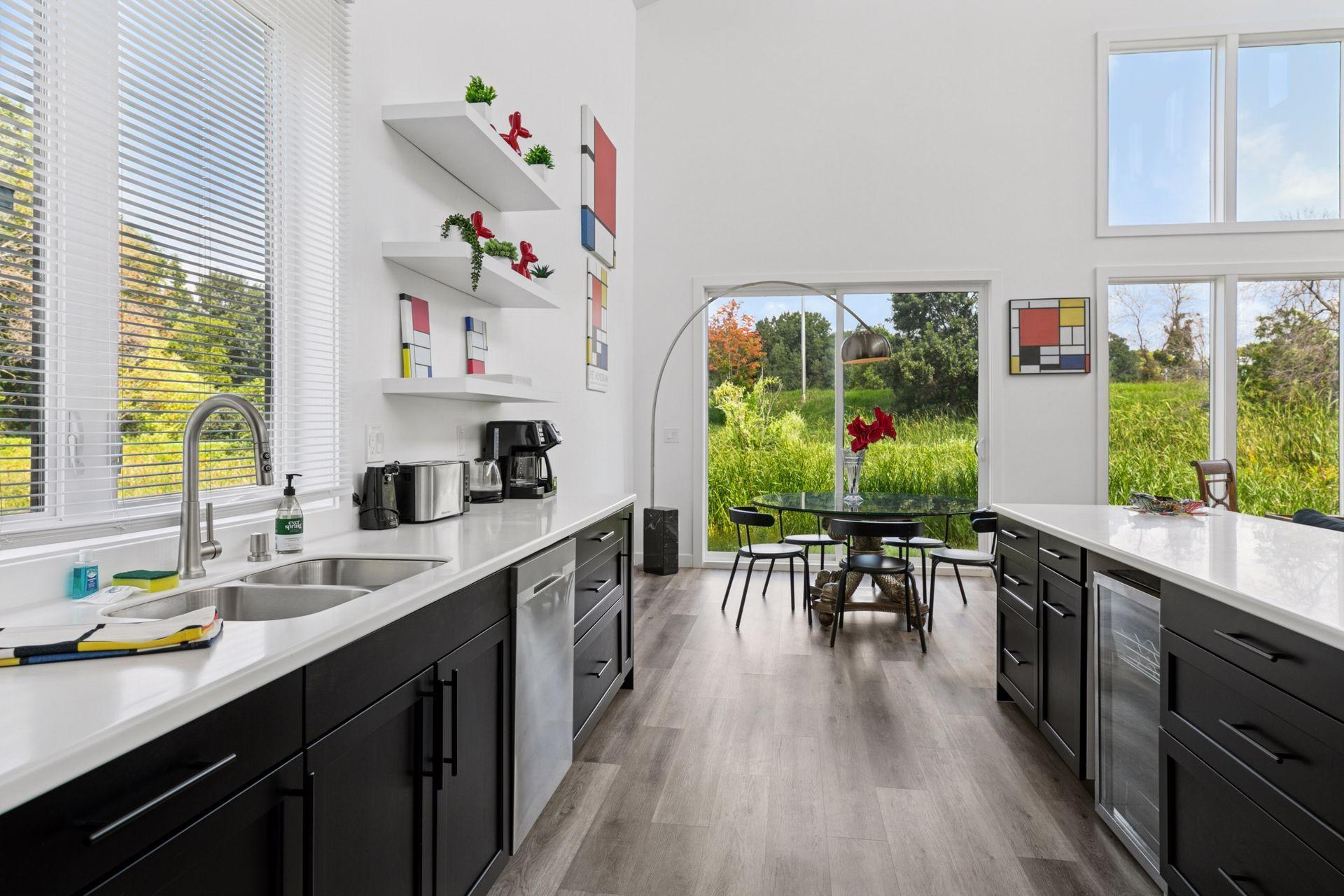 1021 Gardner Street E