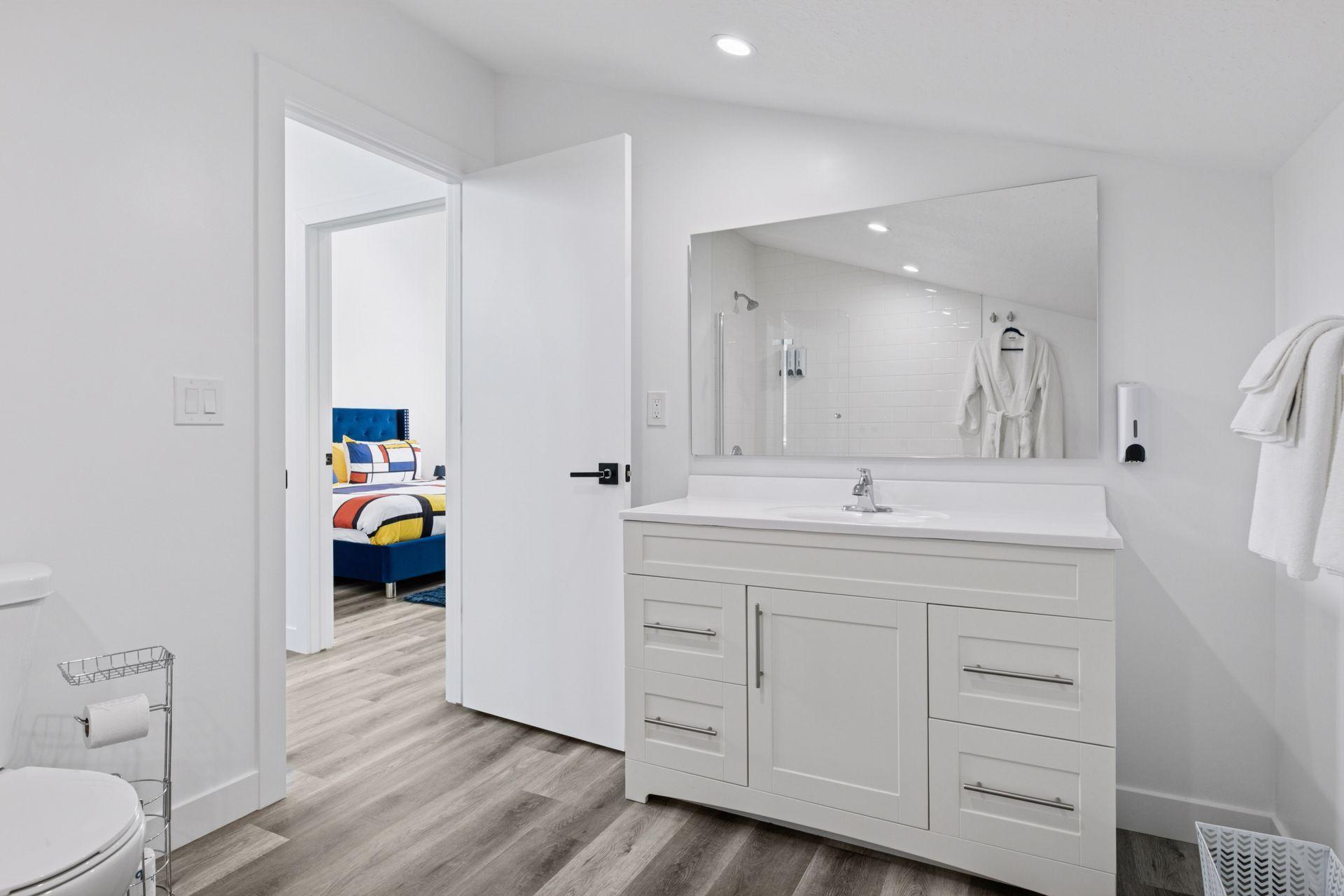 1021 Gardner Street E